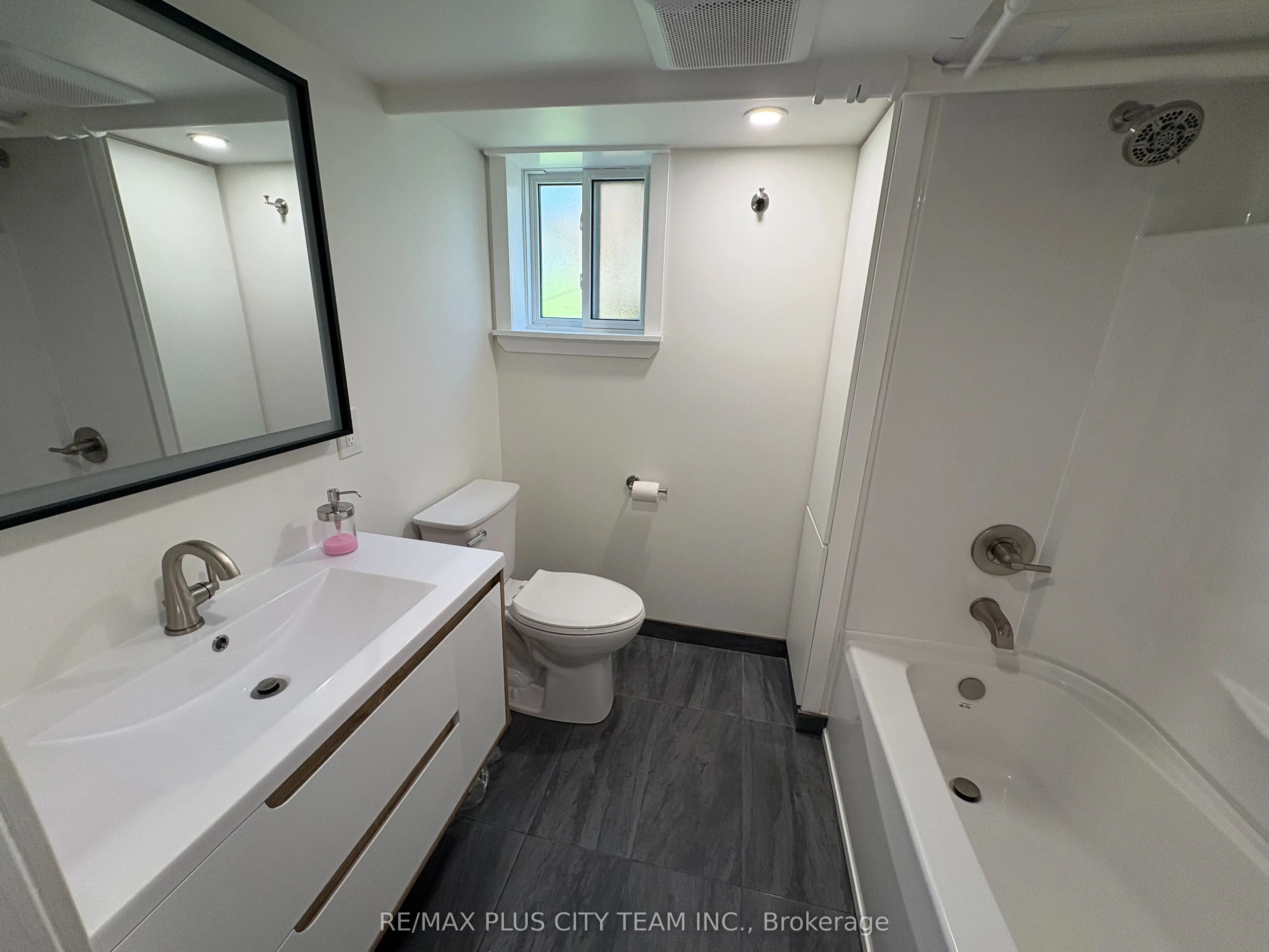3835 Bathurst Street #10