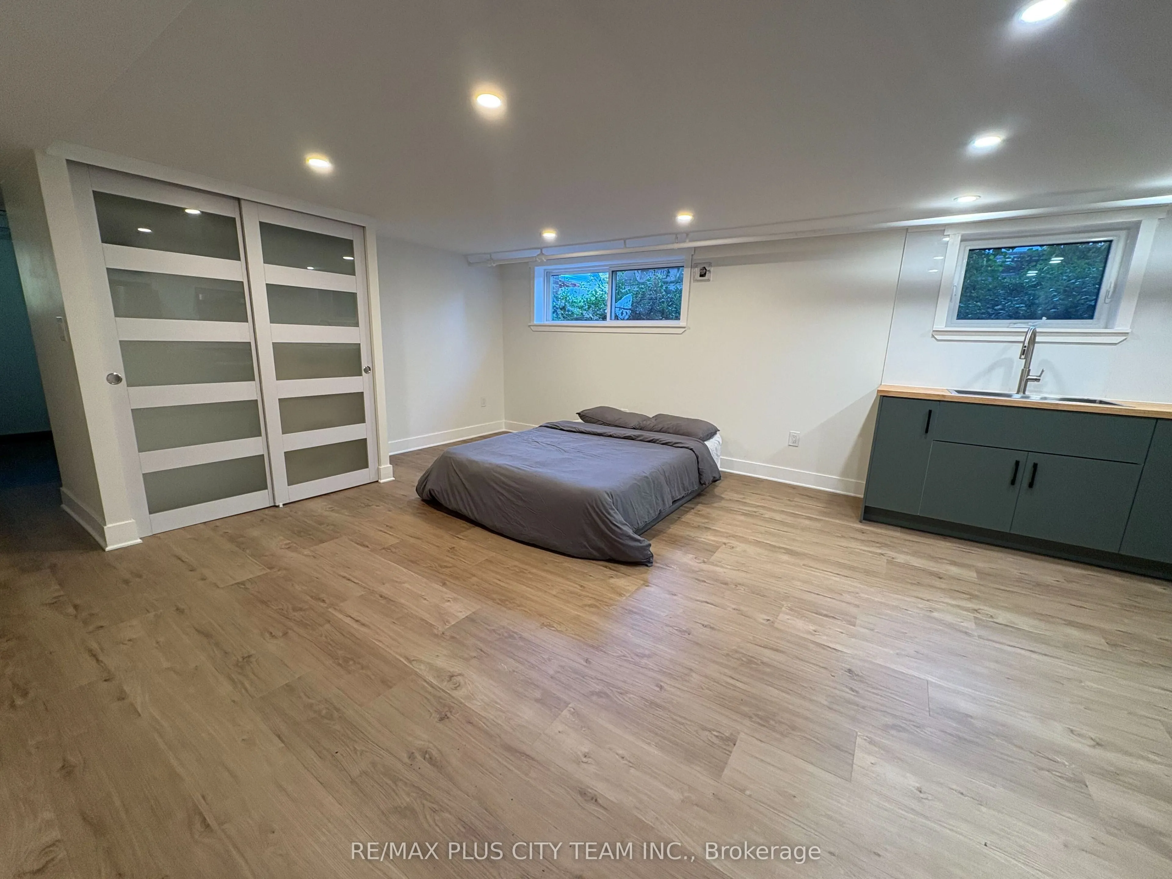 3835 Bathurst Street #10