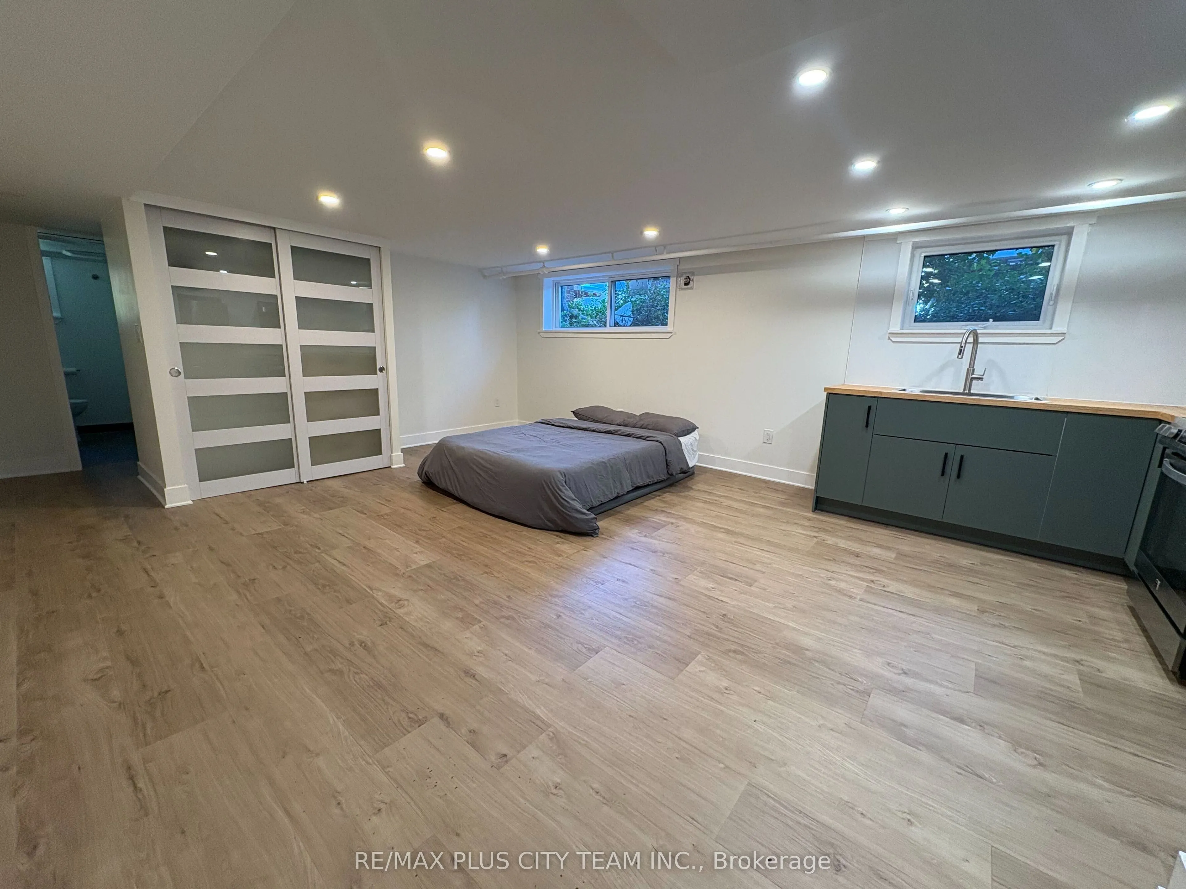 3835 Bathurst Street #10