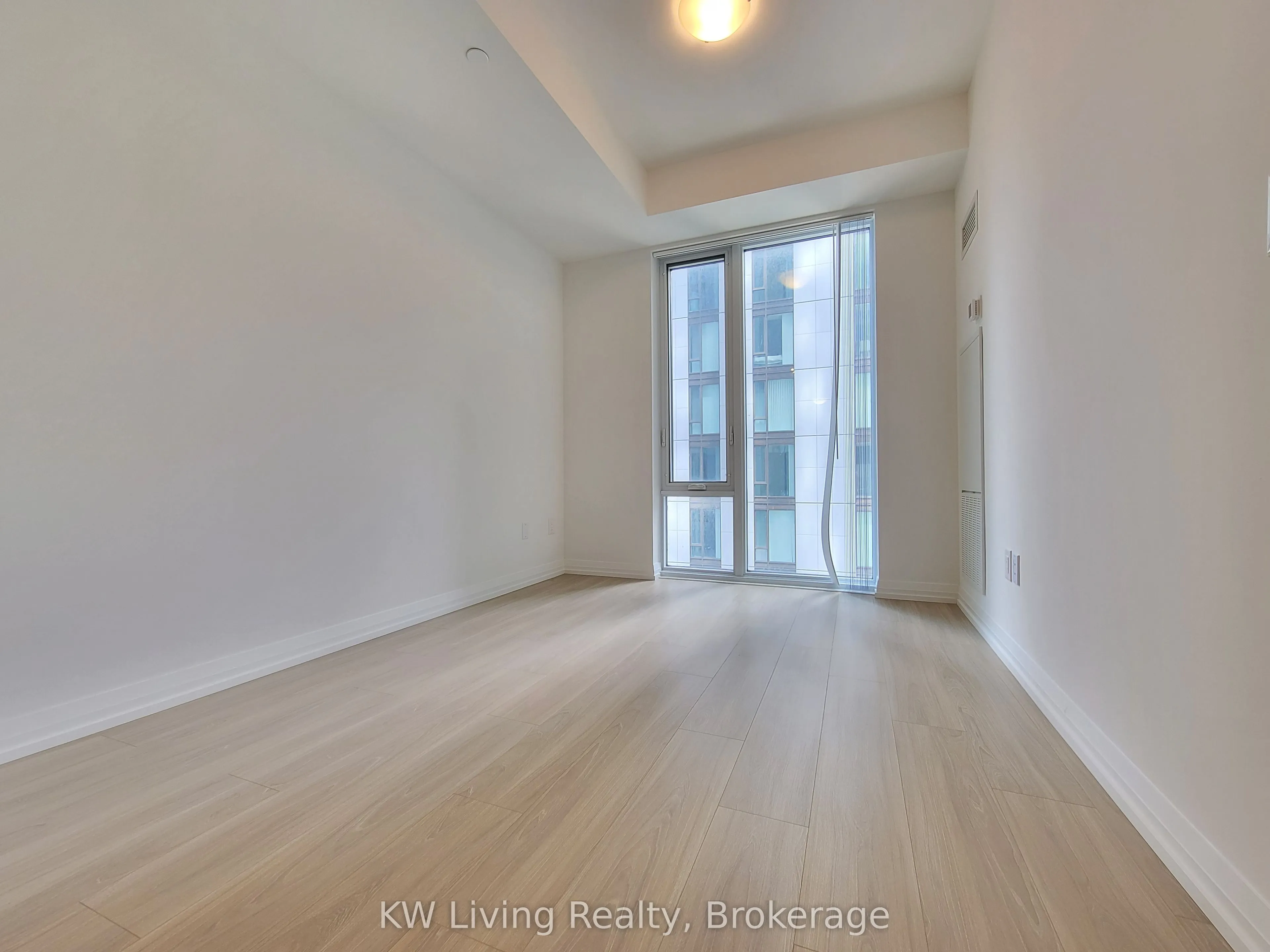 28 Widmer Street #2822