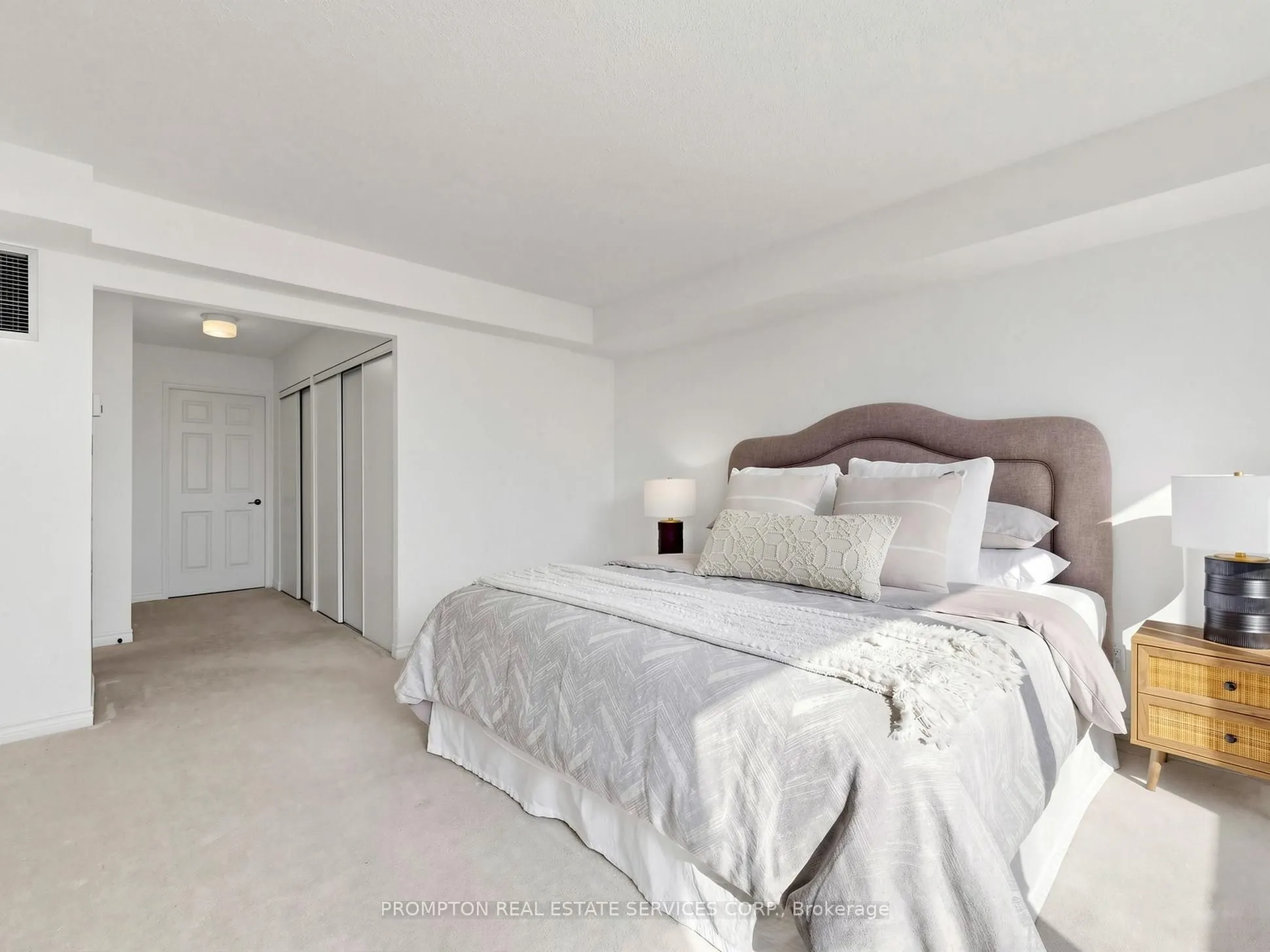 30 Greenfield Avenue #1211