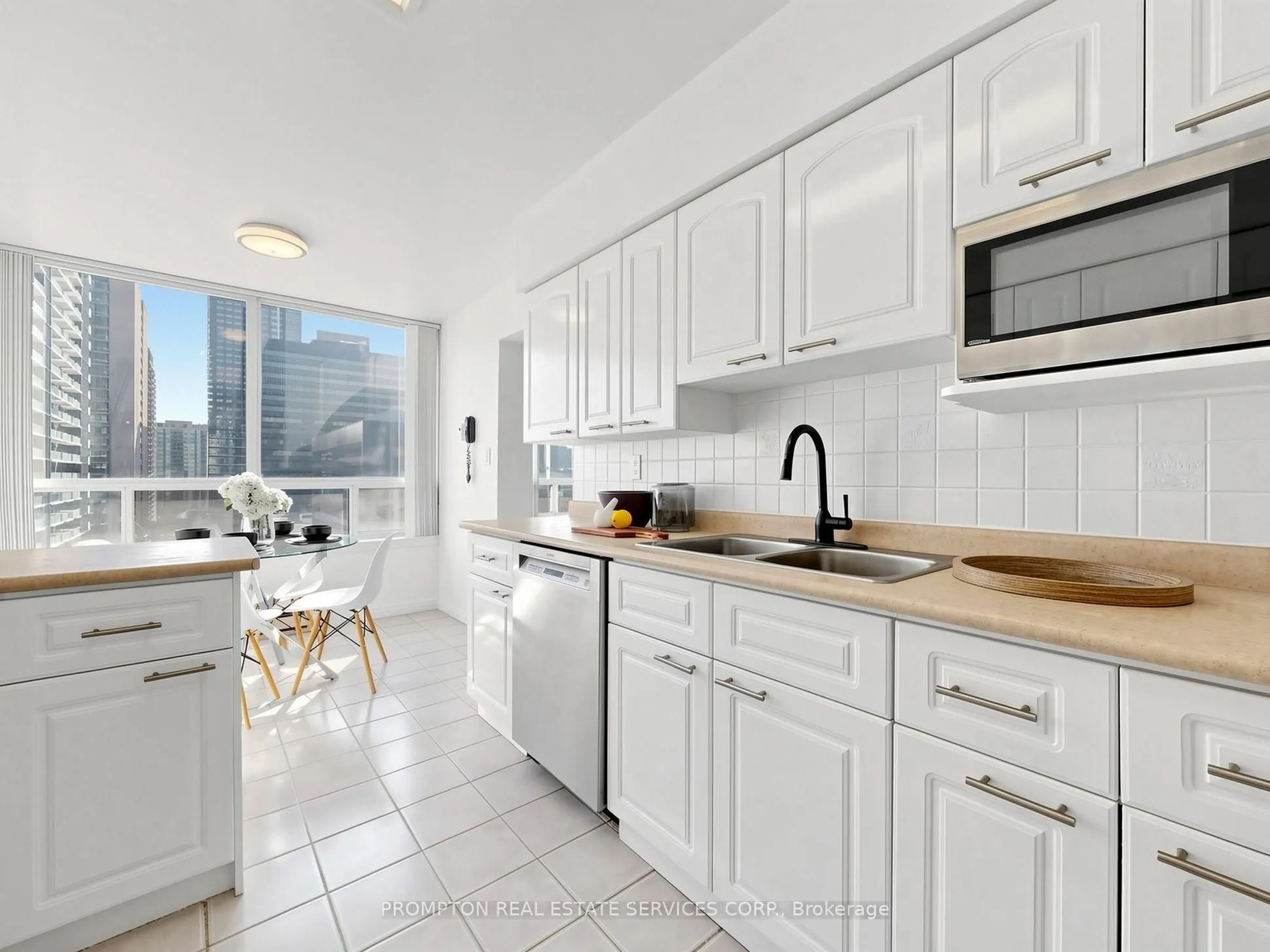 30 Greenfield Avenue #1211