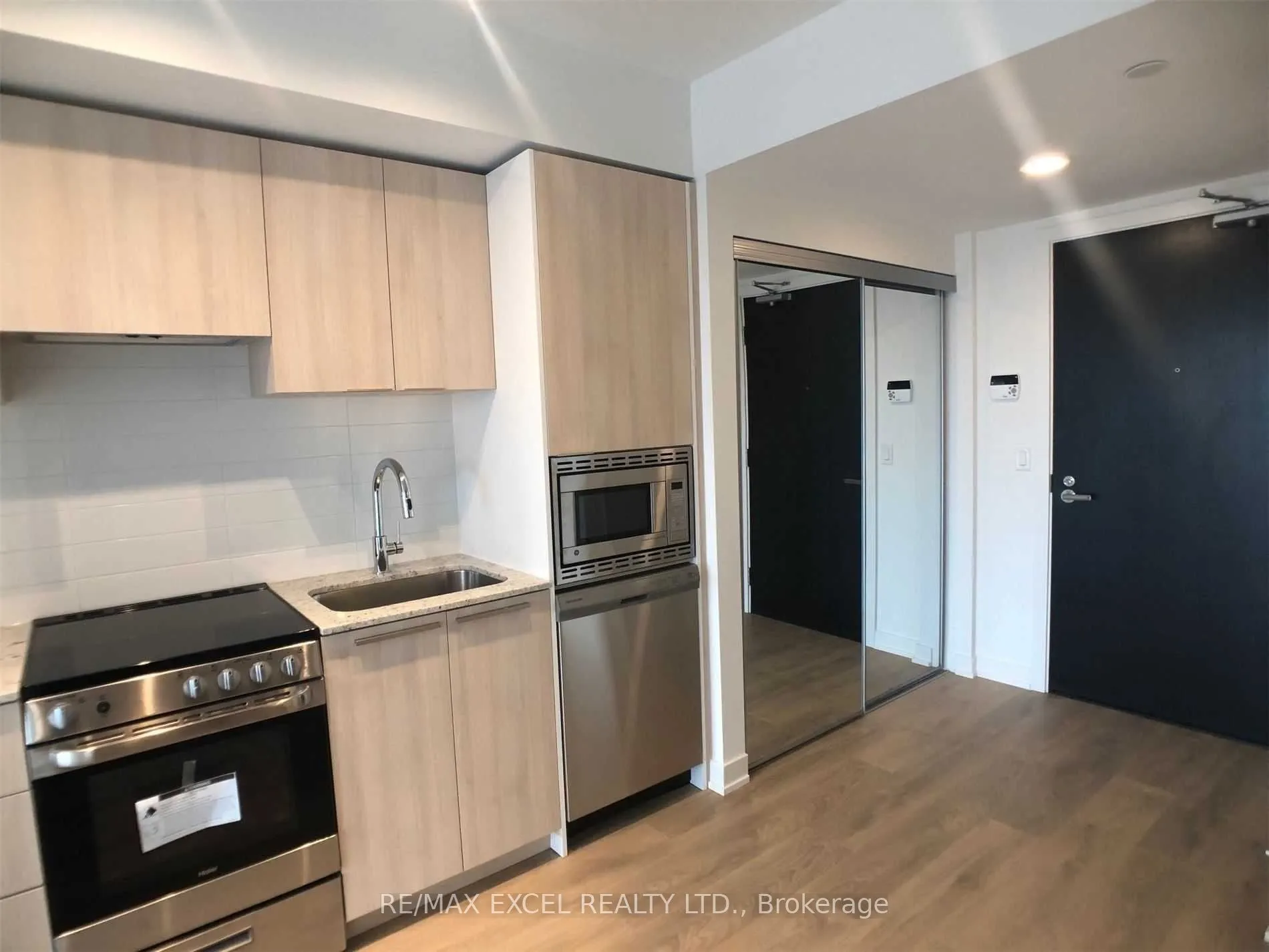 18 Maitland Terrace #2502