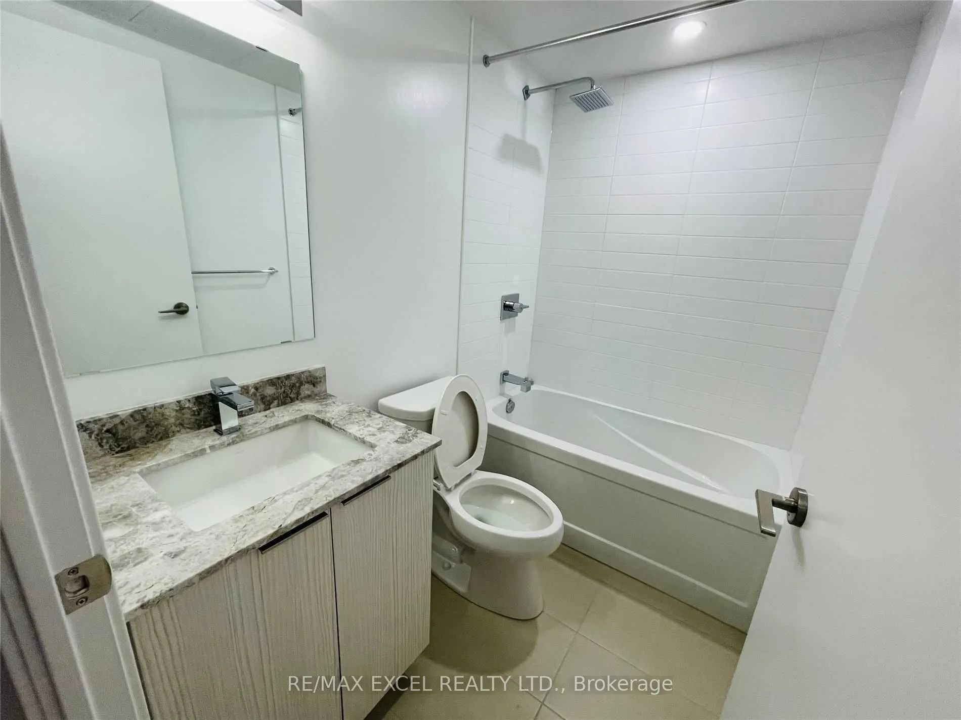 18 Maitland Terrace #2502