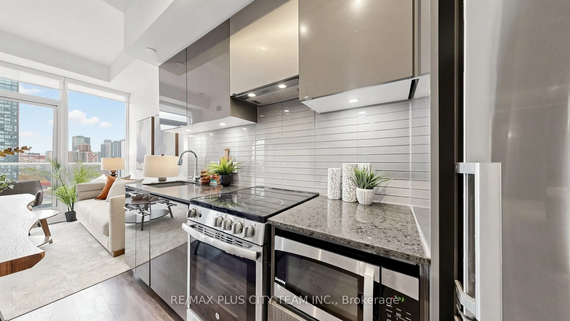 251 Jarvis Street #1903