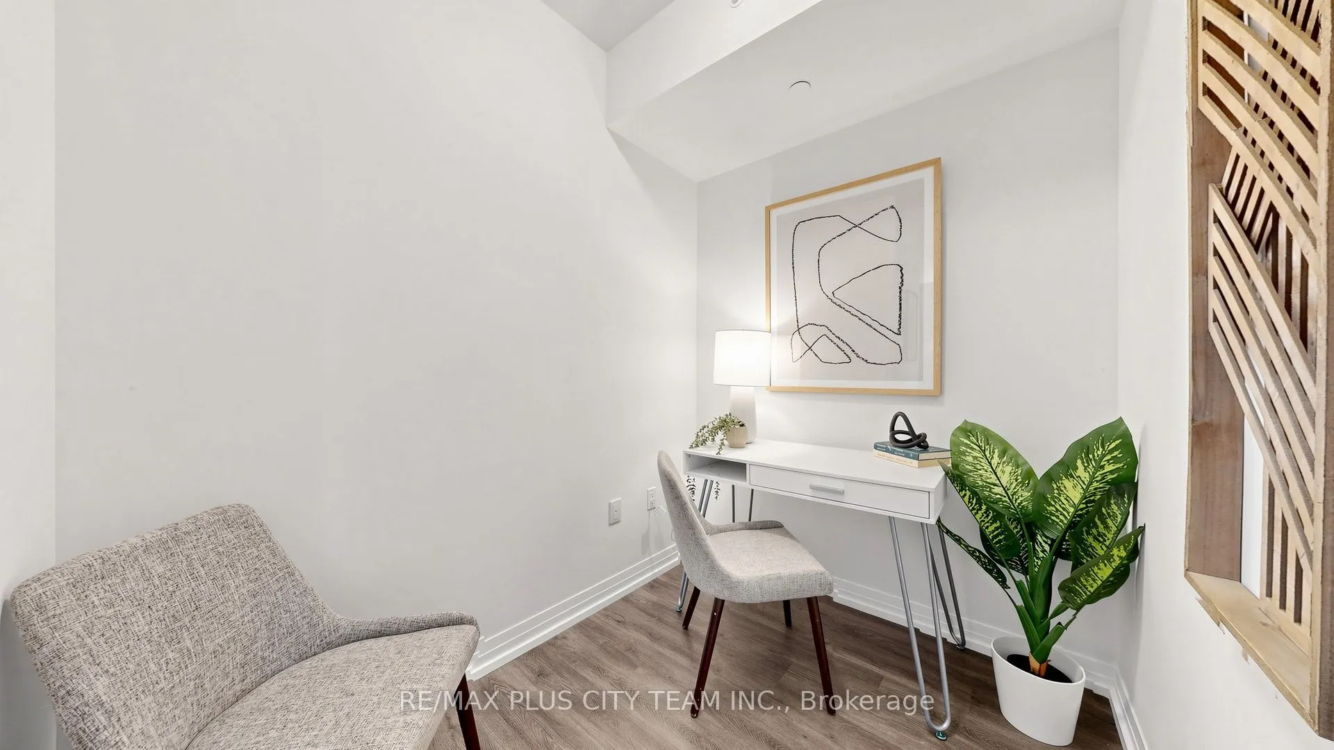 251 Jarvis Street #1903