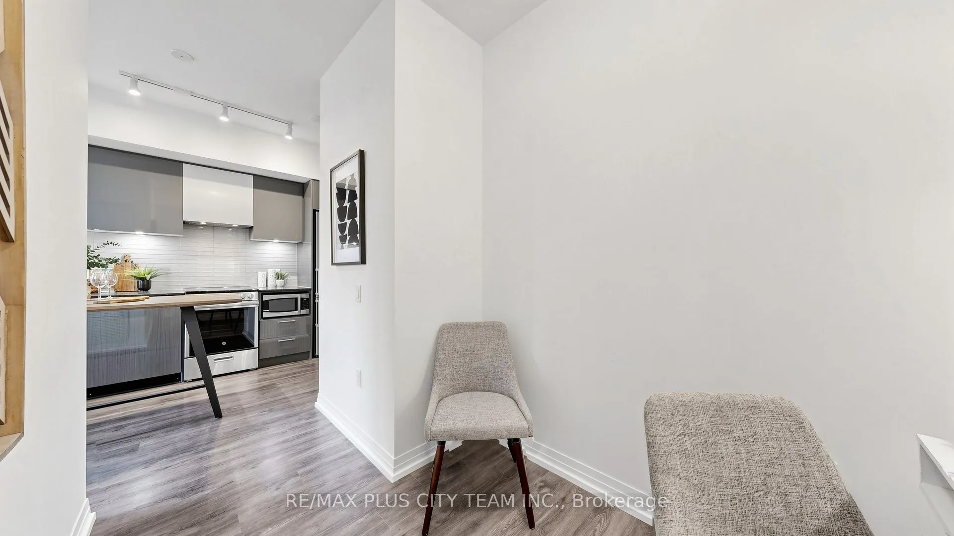 251 Jarvis Street #1903