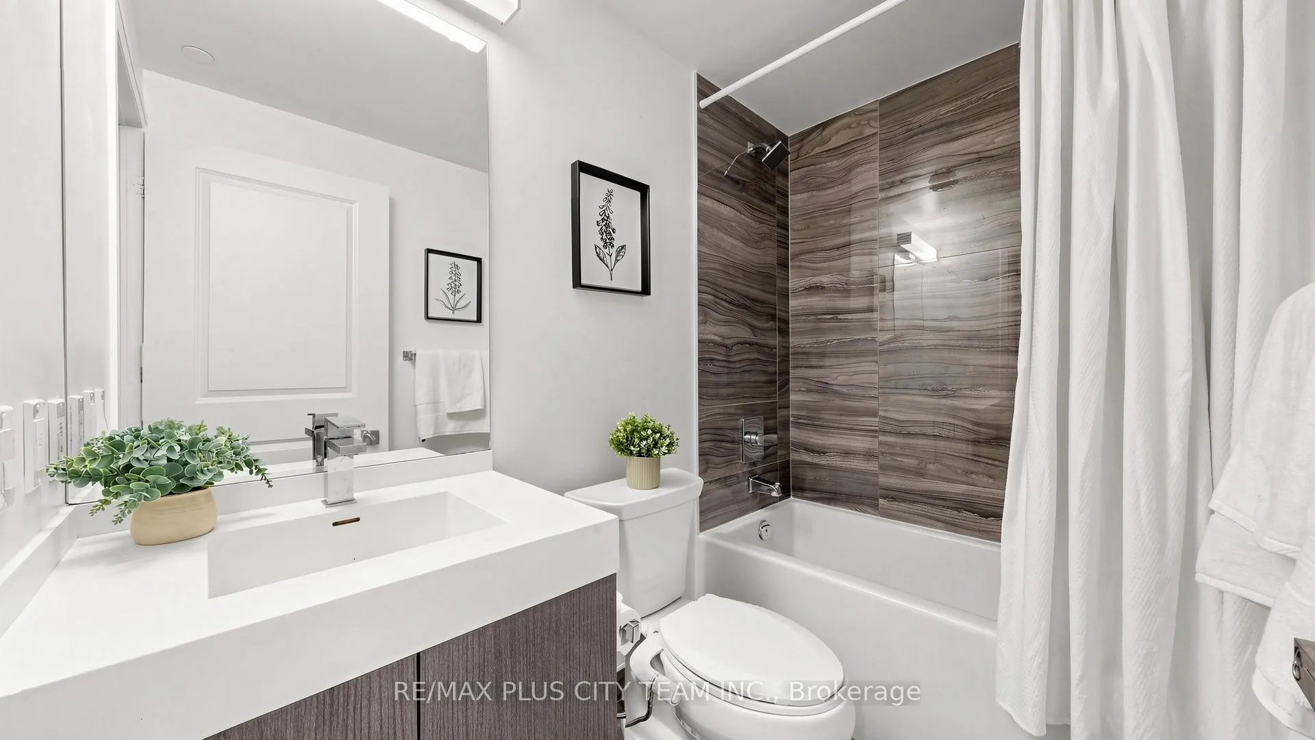 251 Jarvis Street #1903