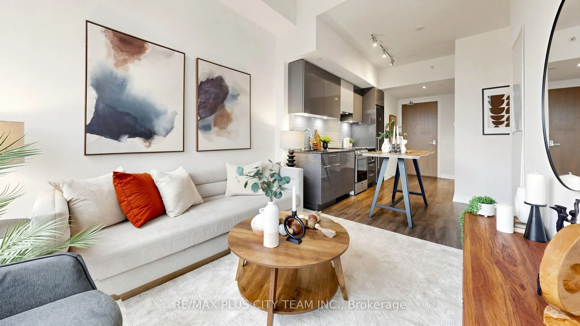 251 Jarvis Street #1903