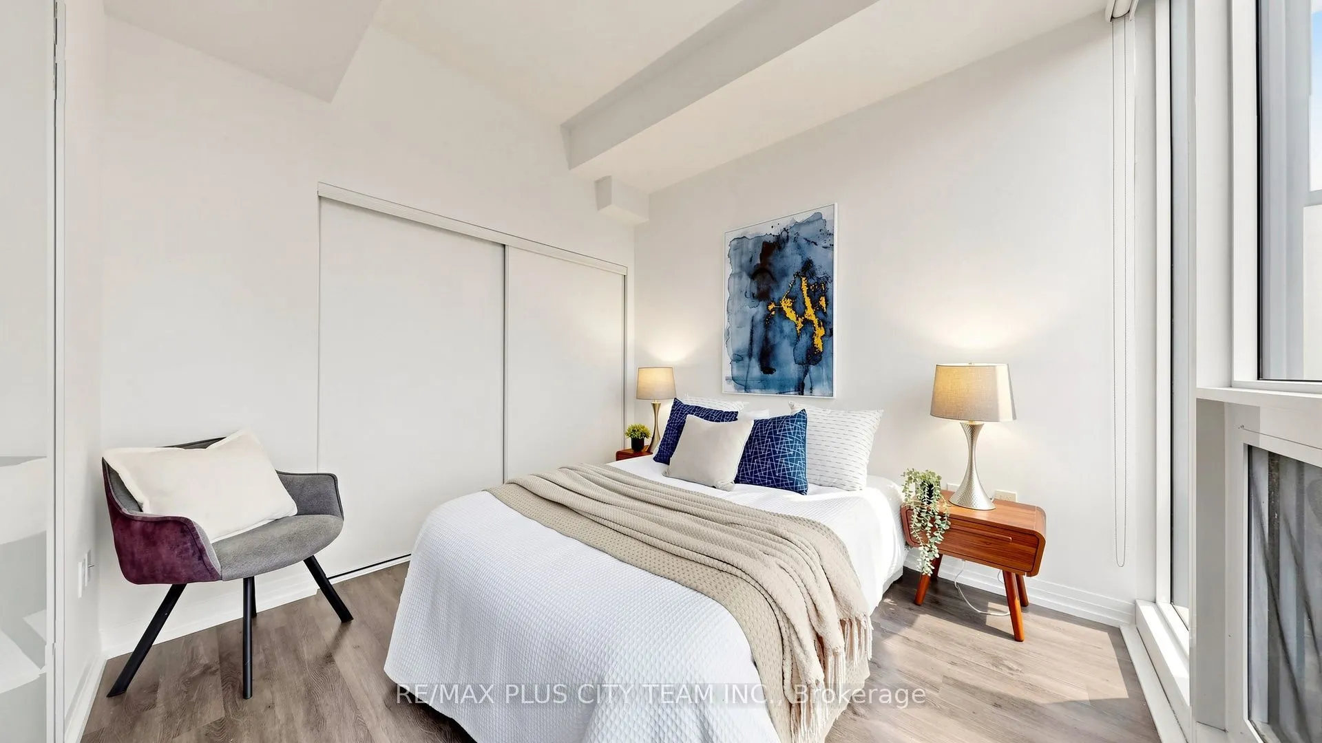 251 Jarvis Street #1903