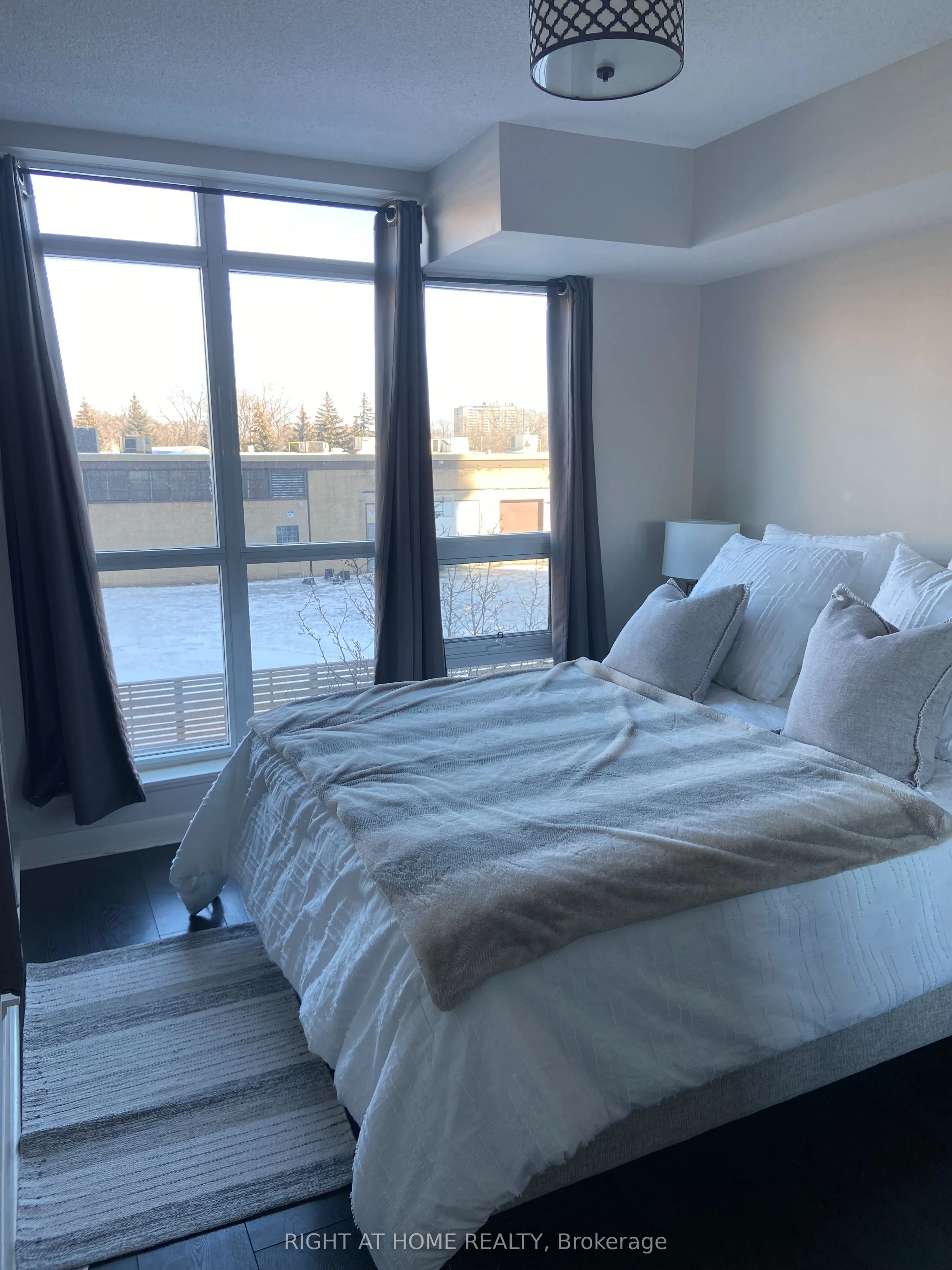 525 WILSON Avenue #203