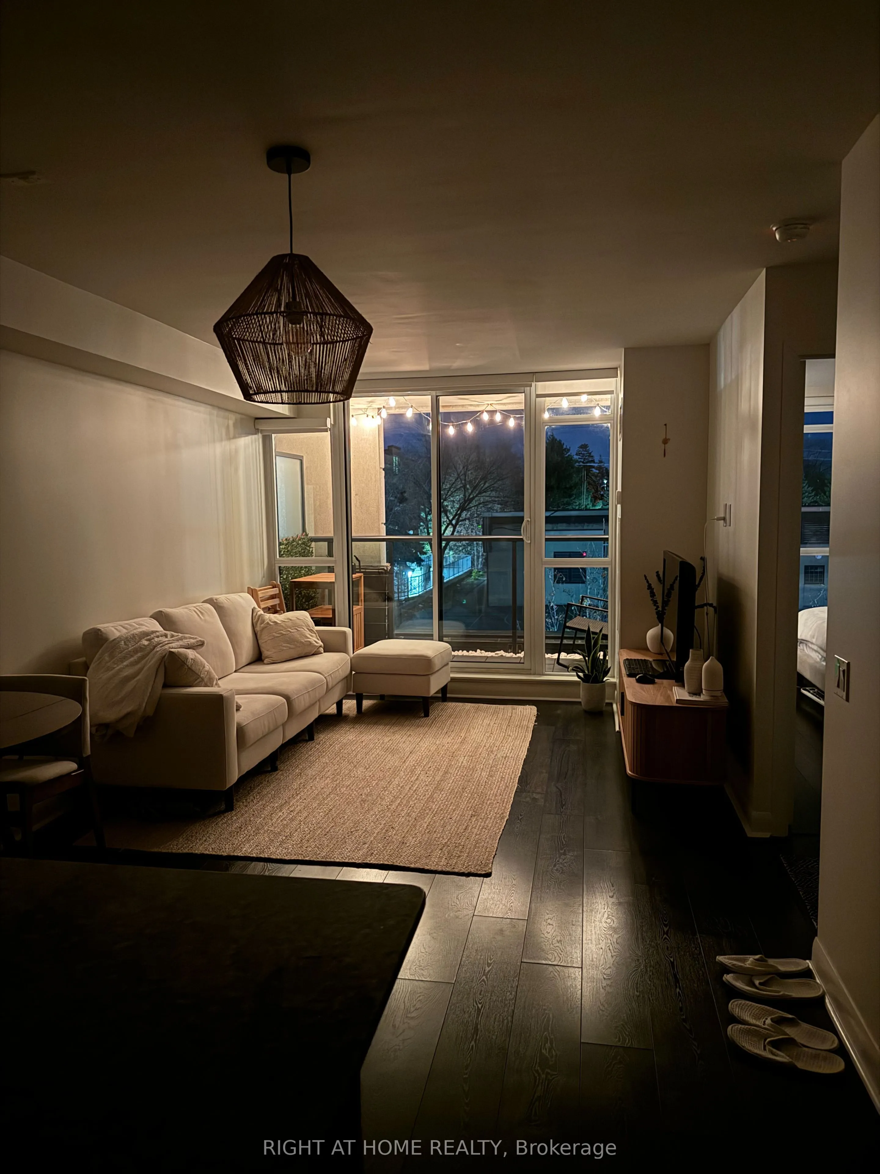 525 WILSON Avenue #203