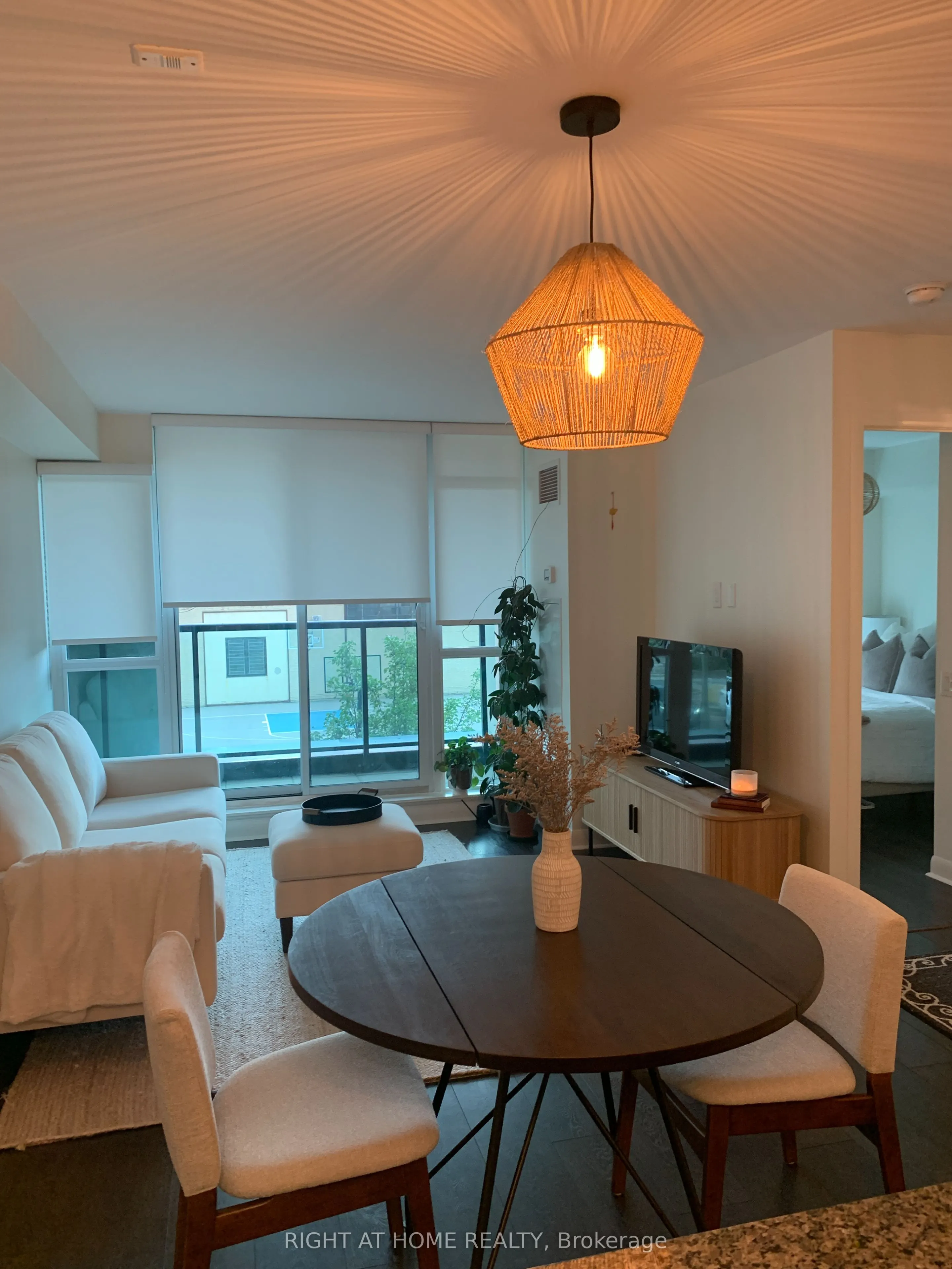 525 WILSON Avenue #203