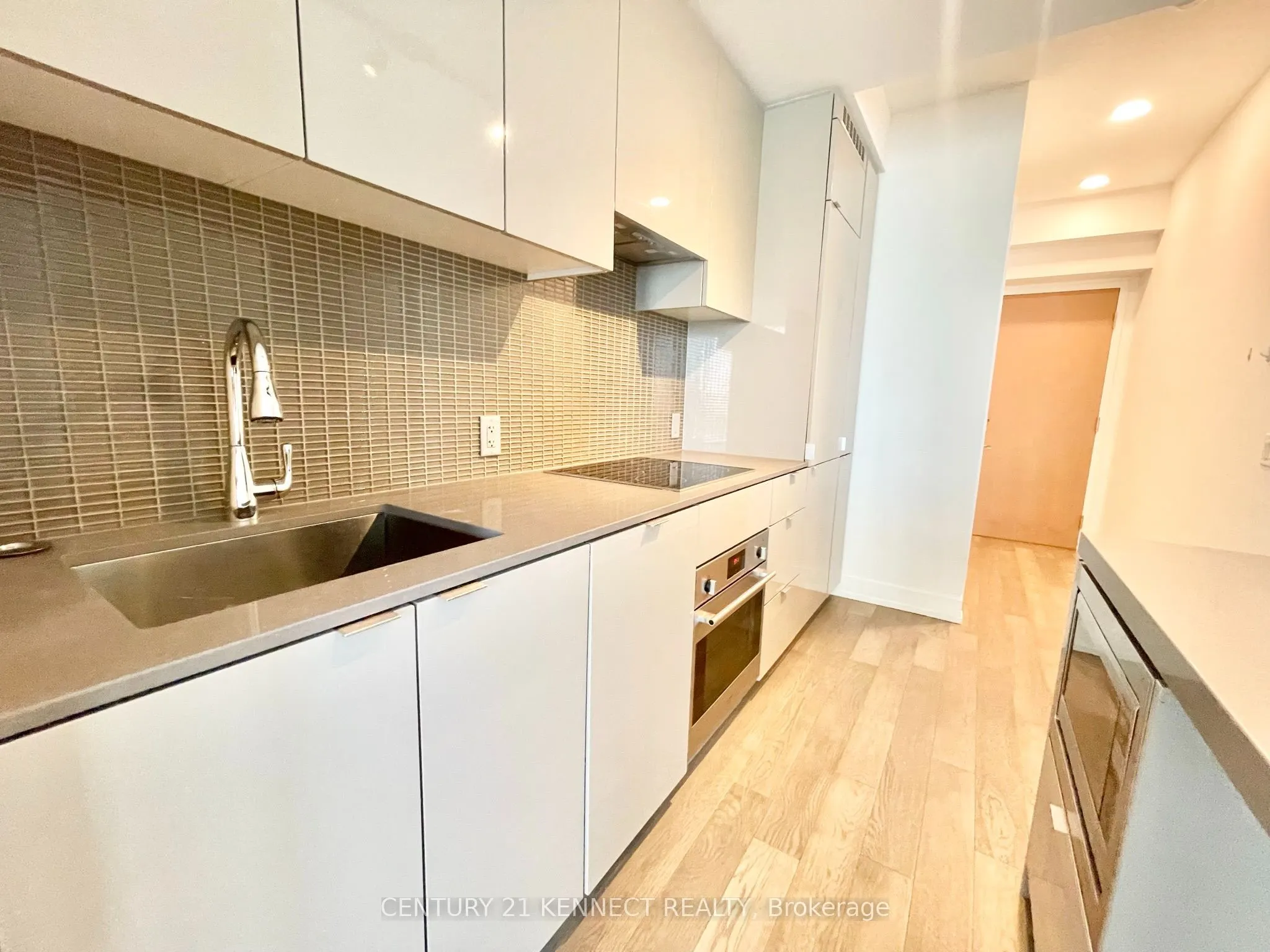 7 Grenville Street #2301