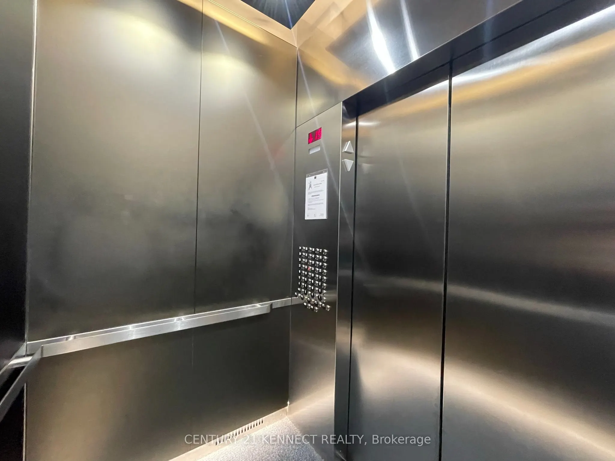 7 Grenville Street #2301