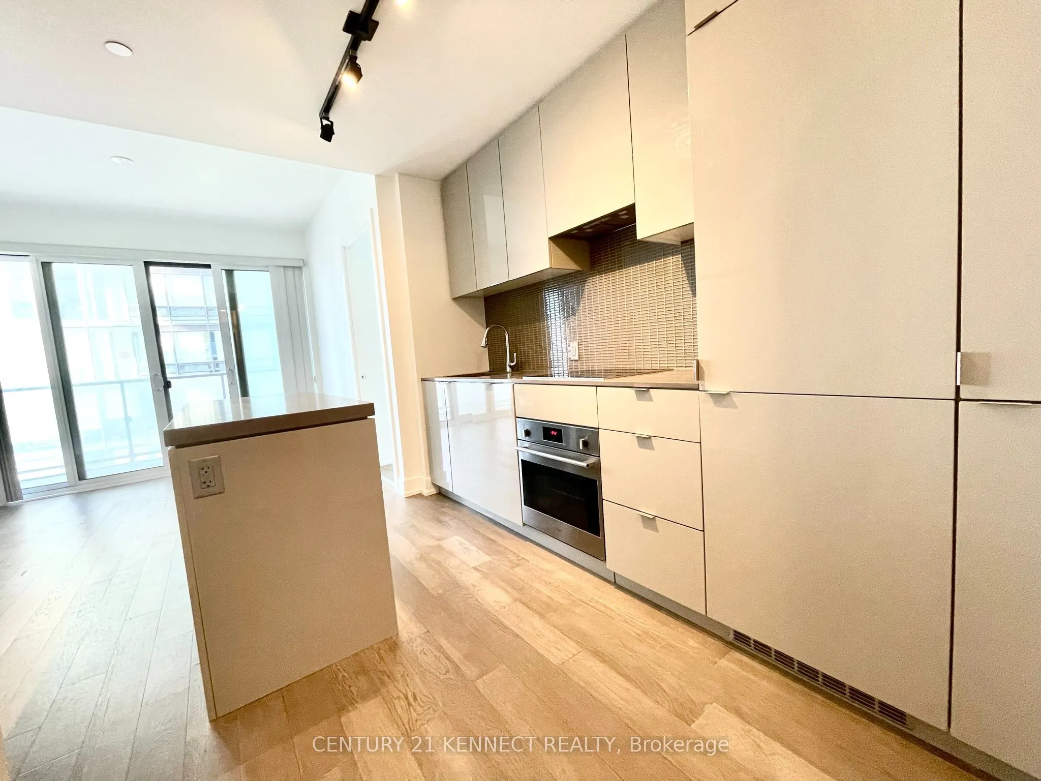 7 Grenville Street #2301
