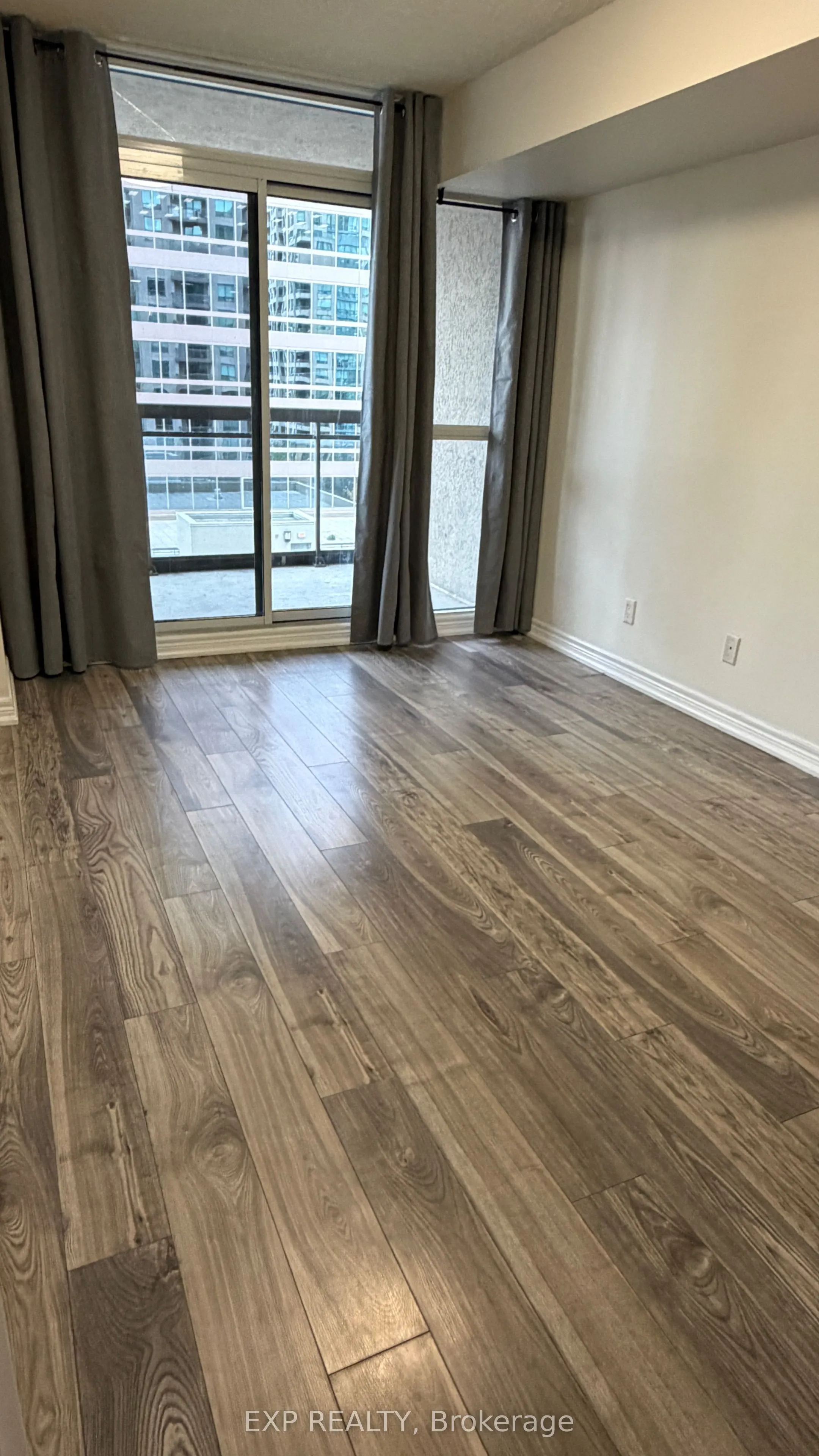 18 Parkview Avenue #716