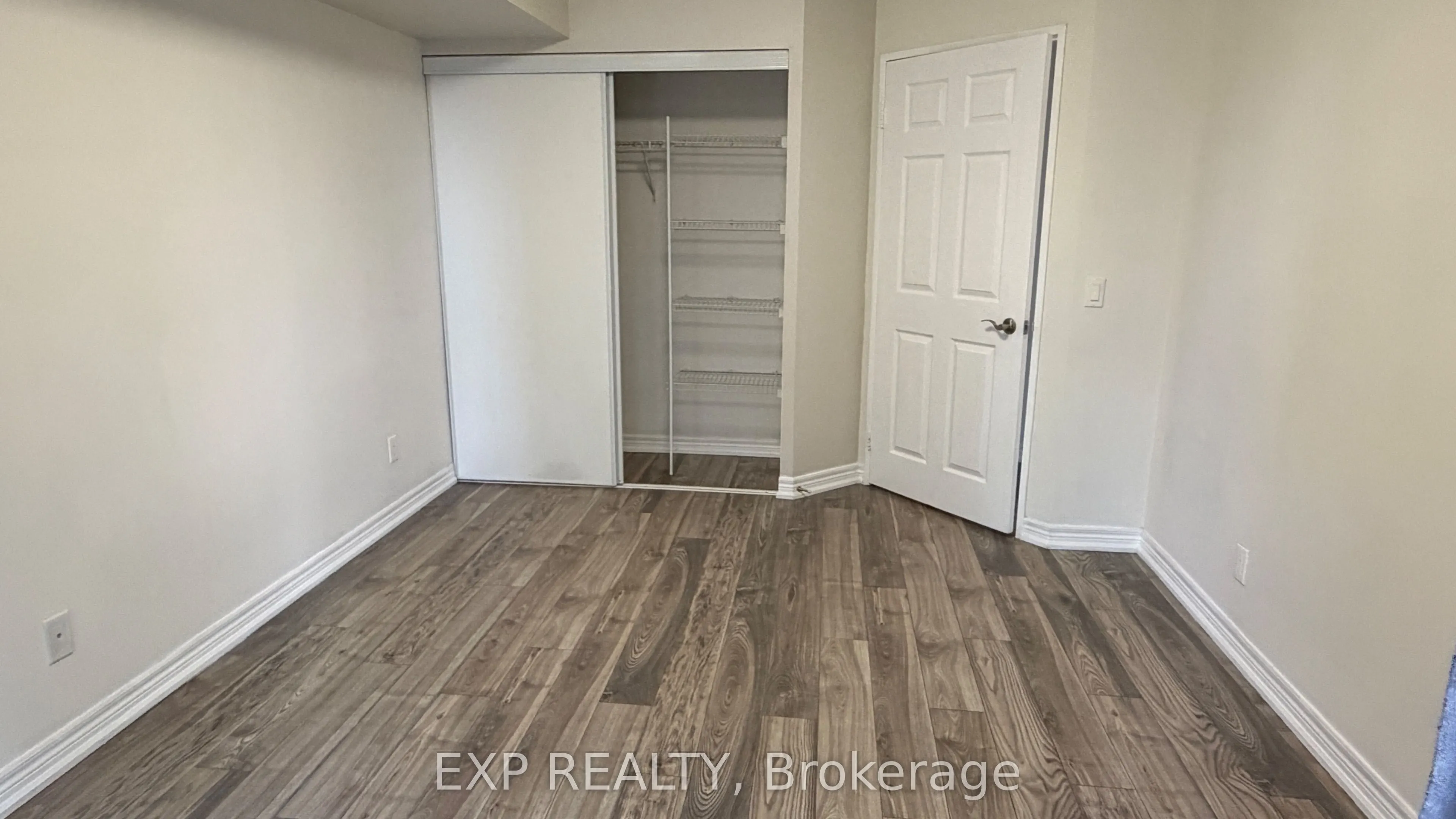 18 Parkview Avenue #716