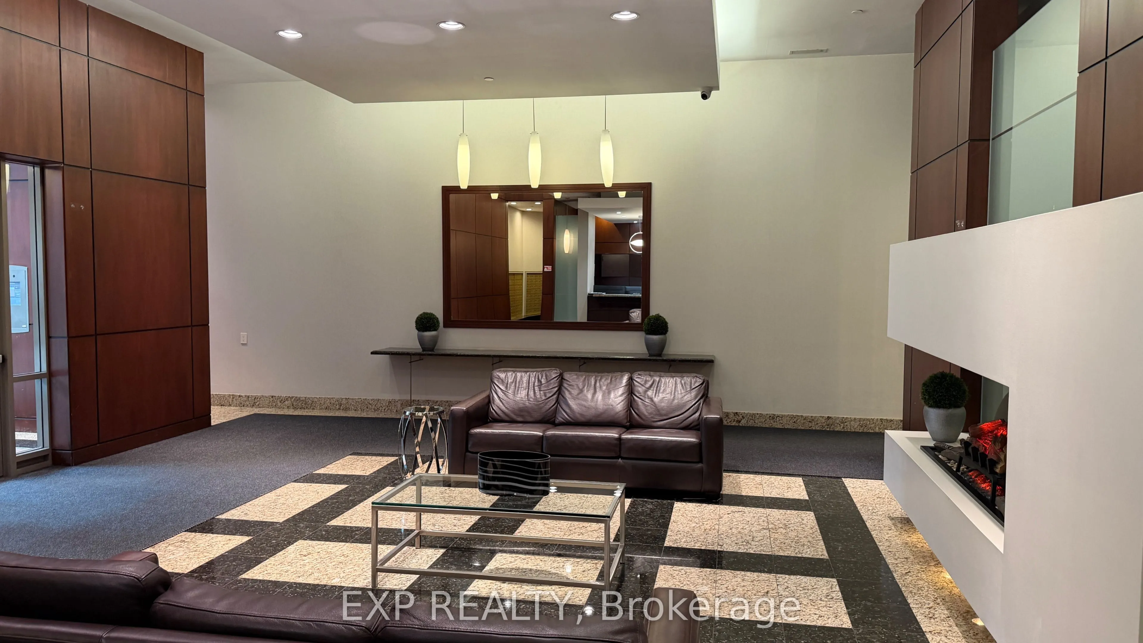 18 Parkview Avenue #716