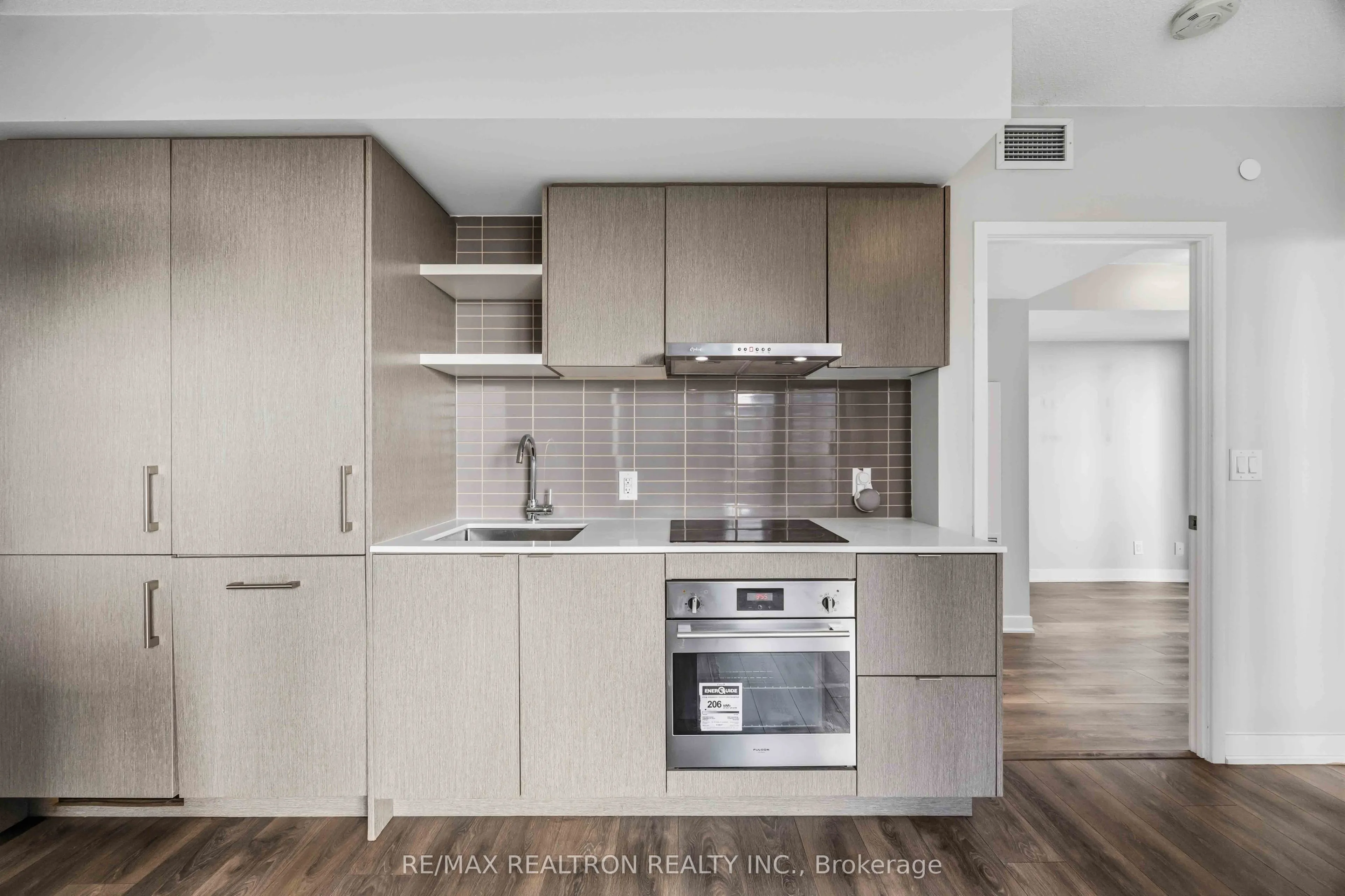 88 Harbour Street #1410