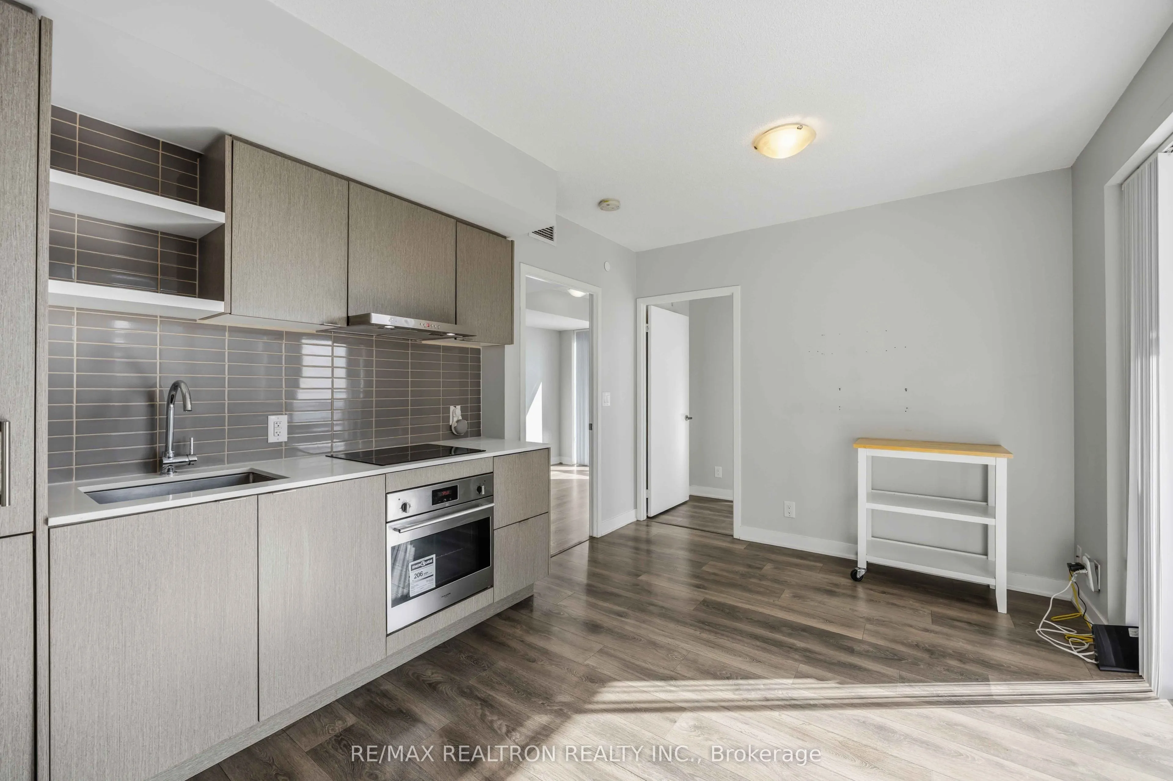 88 Harbour Street #1410