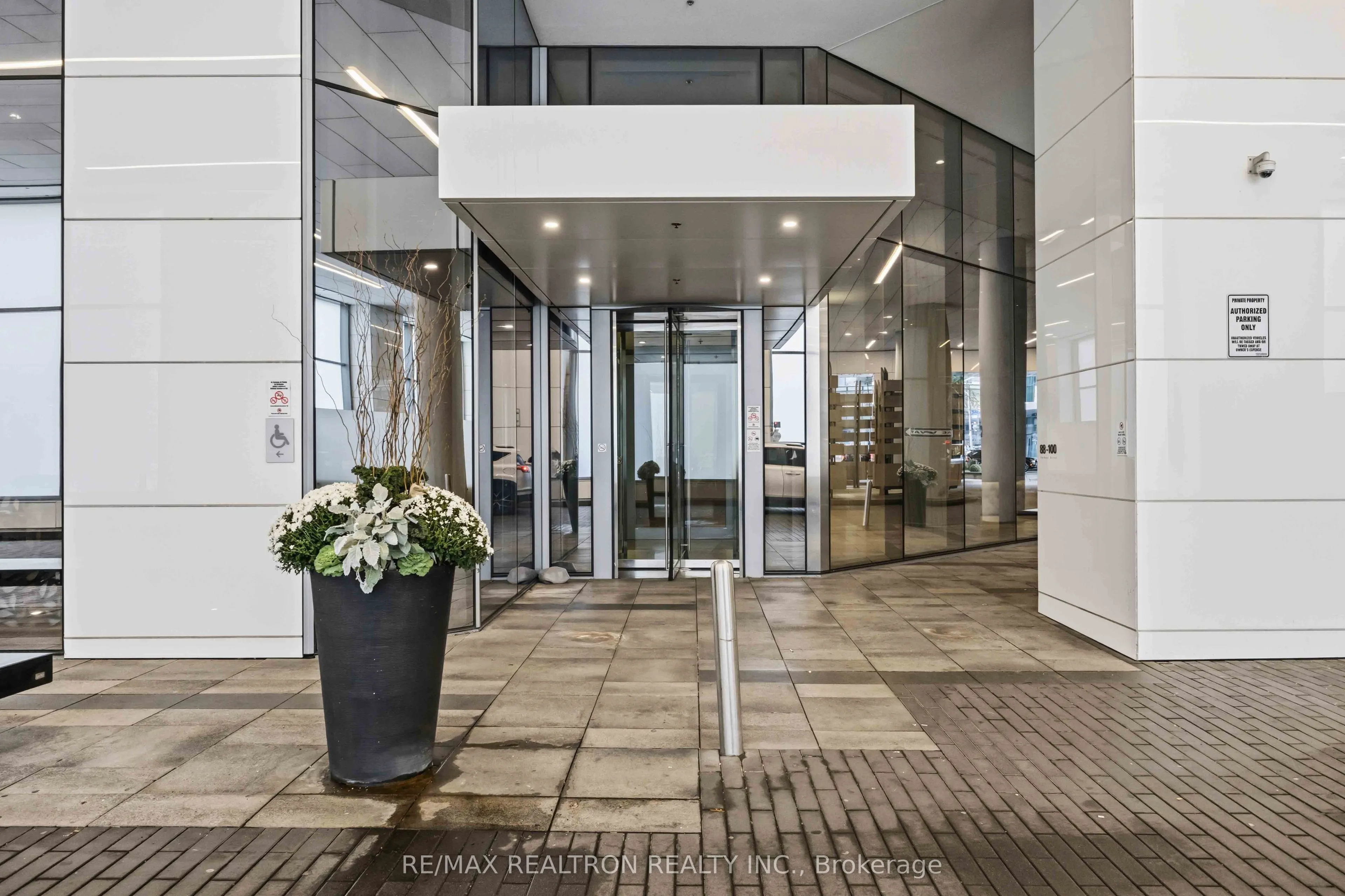 88 Harbour Street #1410