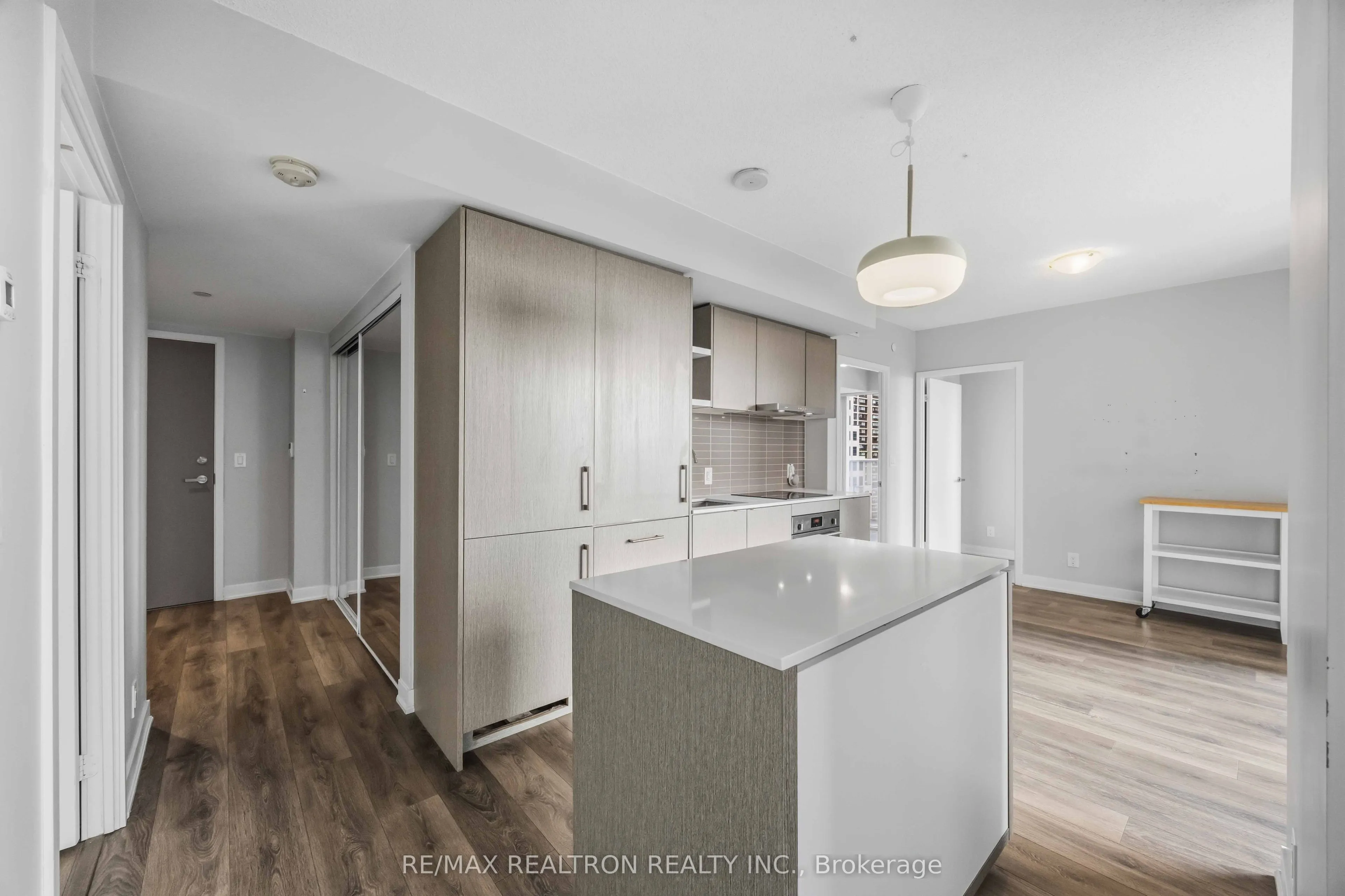 88 Harbour Street #1410