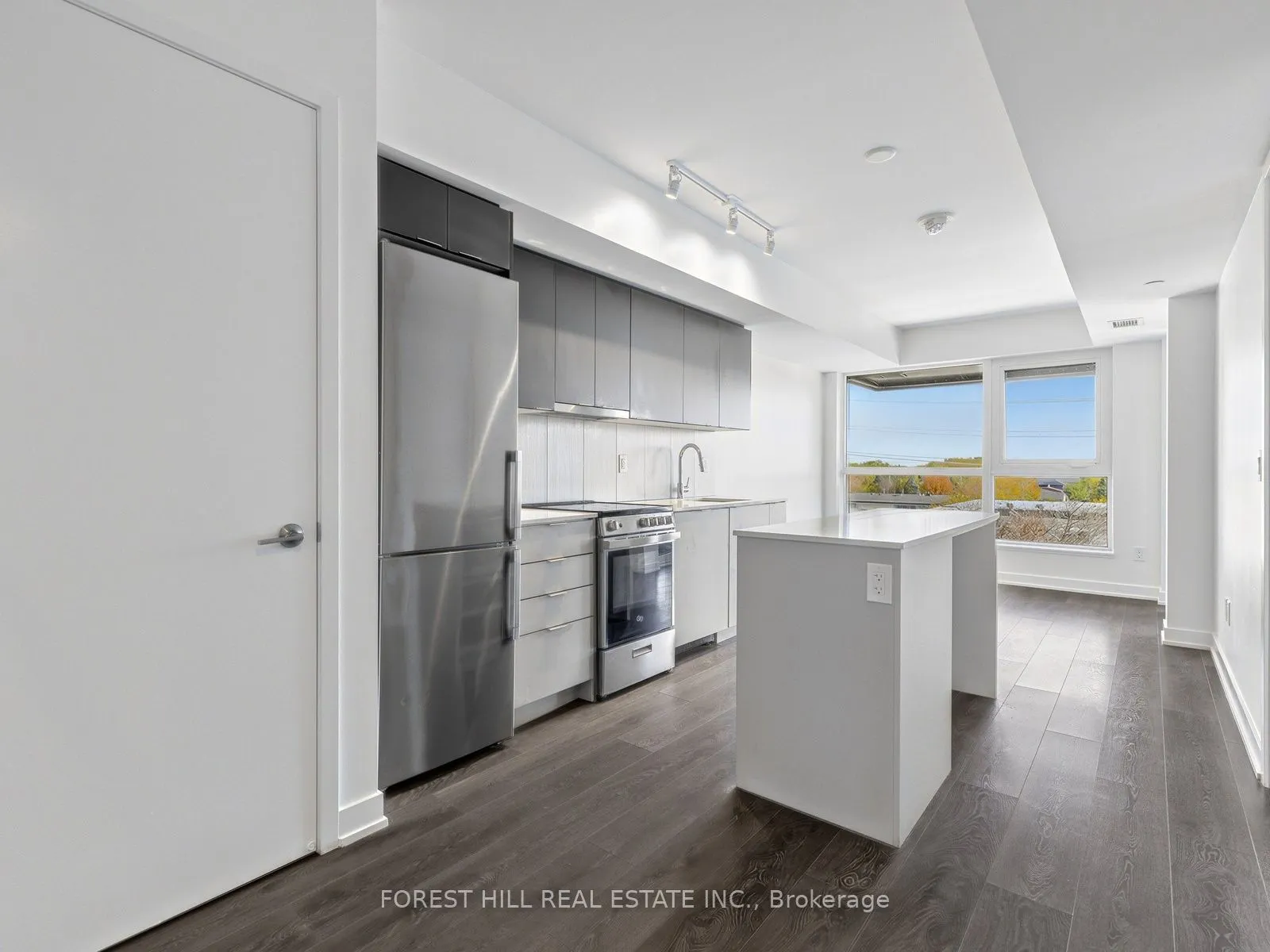 8 Tippett Road #407