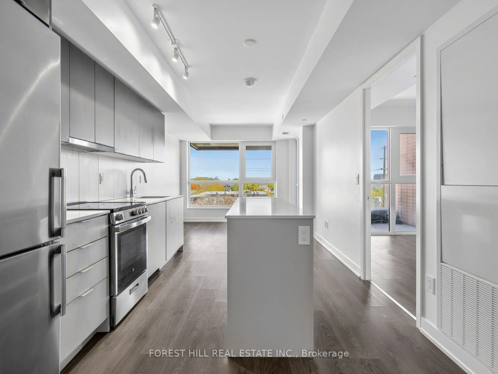 8 Tippett Road #407