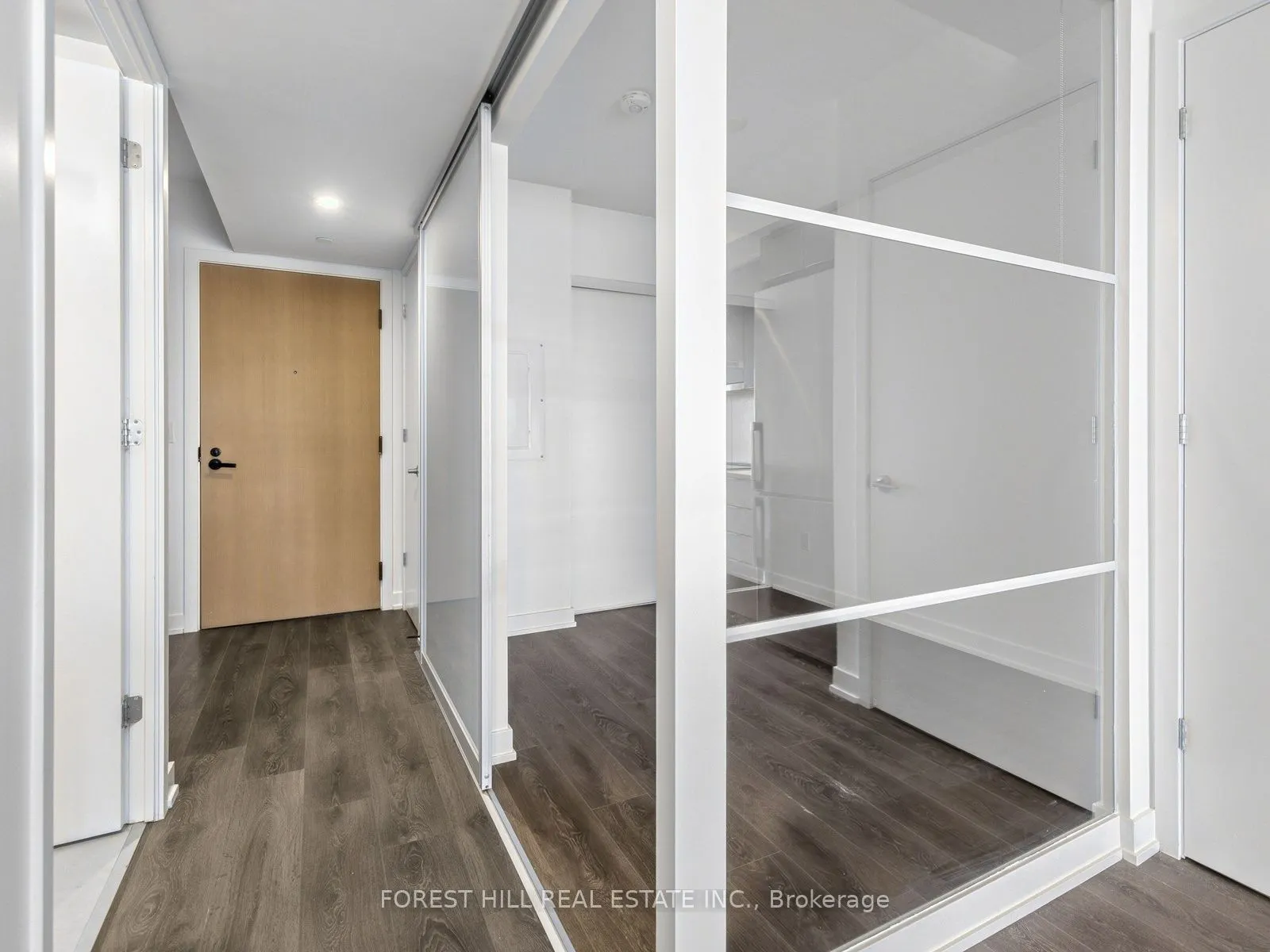 8 Tippett Road #407