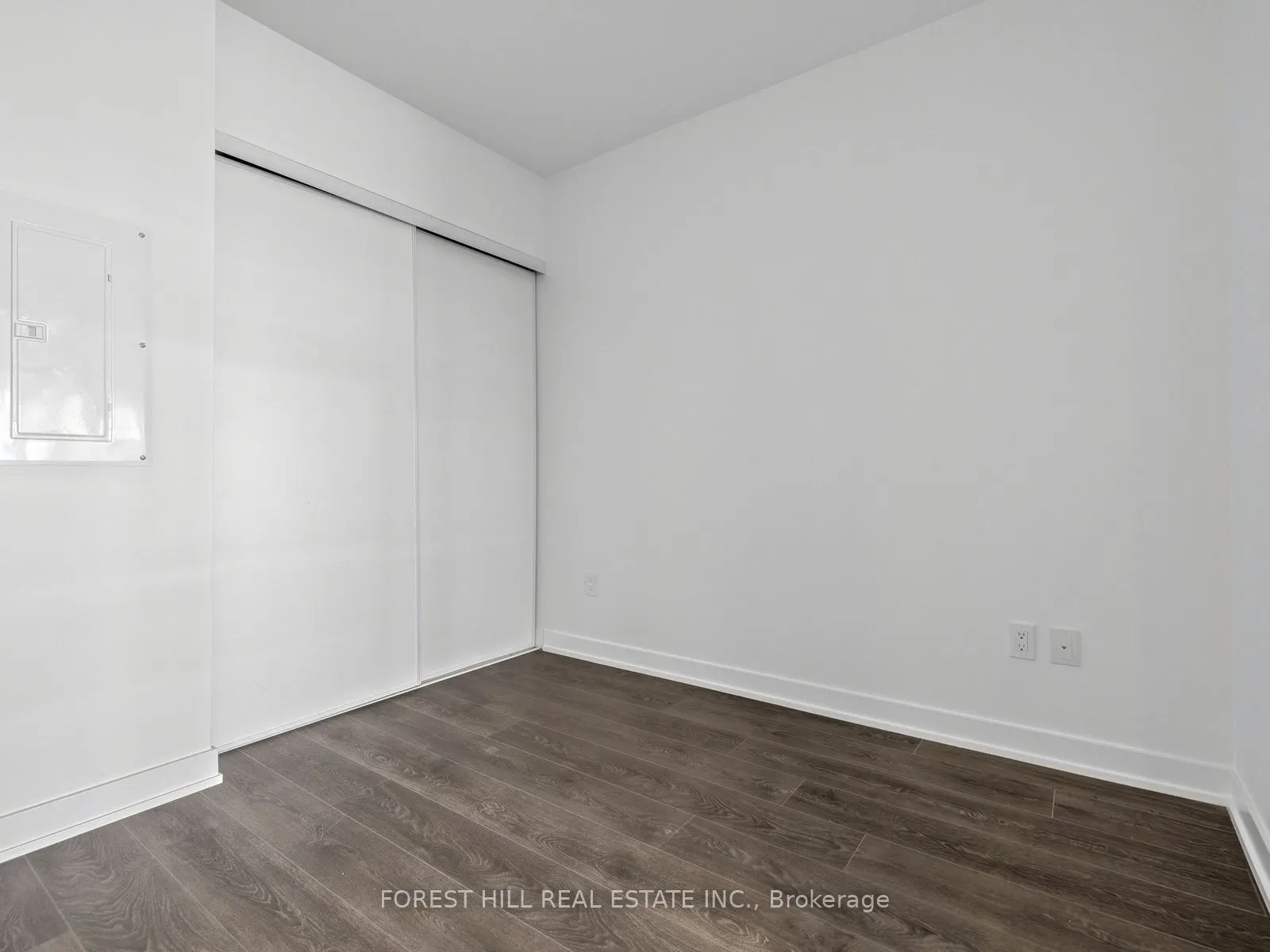 8 Tippett Road #407
