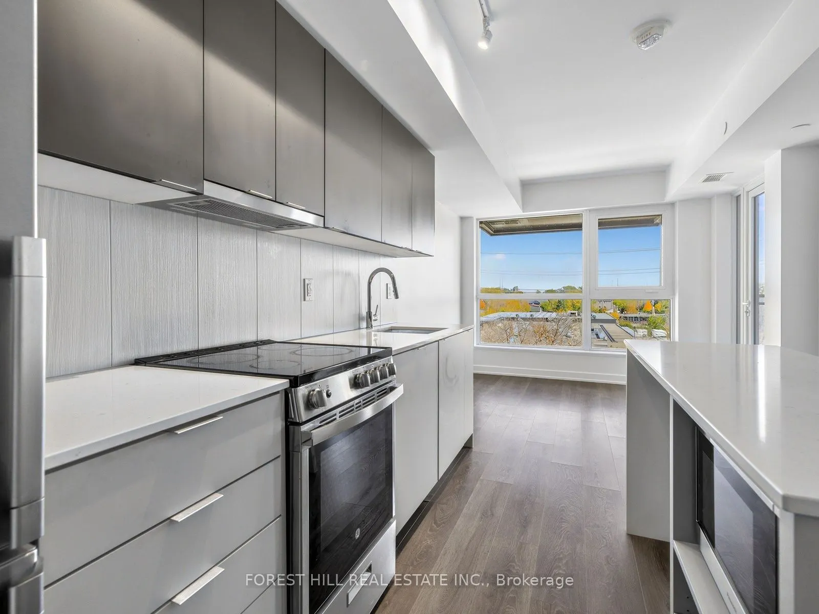 8 Tippett Road #407
