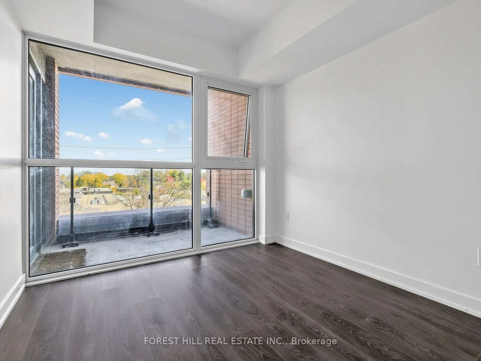 8 Tippett Road #407