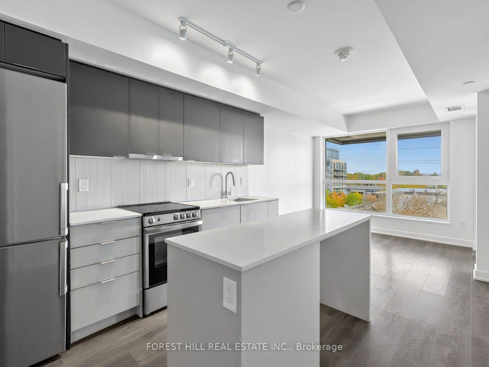 8 Tippett Road #407