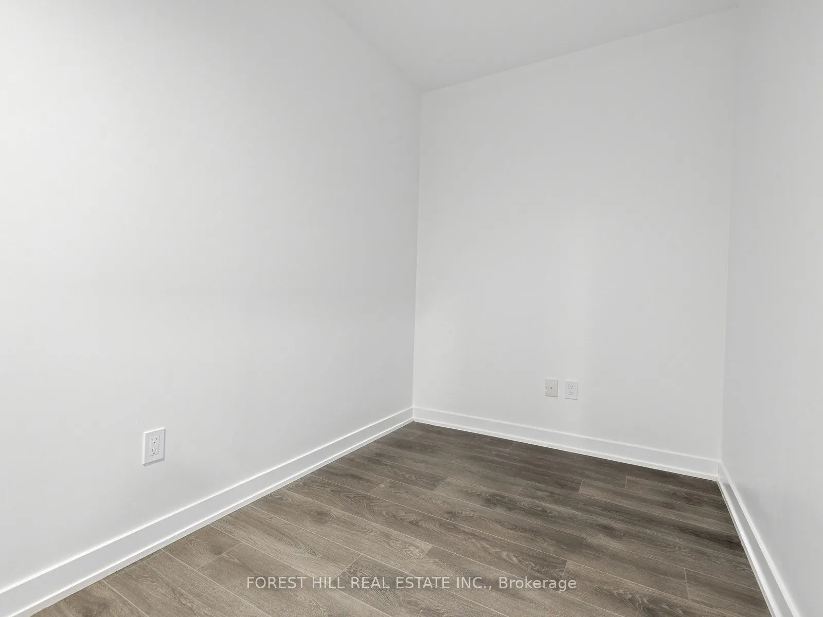 8 Tippett Road #407