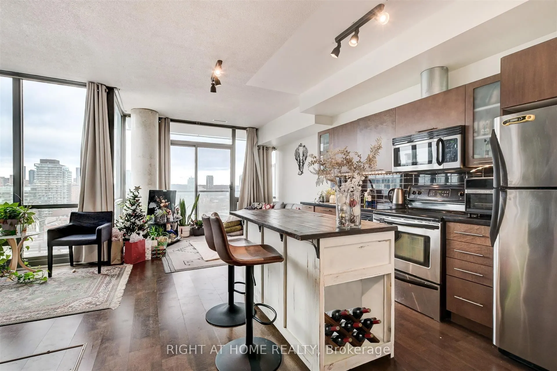 33 Mill Street #1709