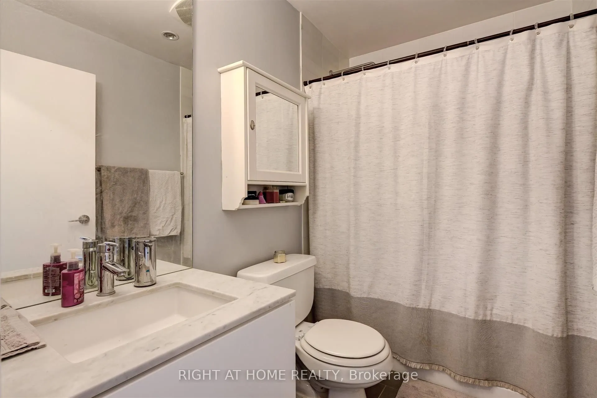 33 Mill Street #1709