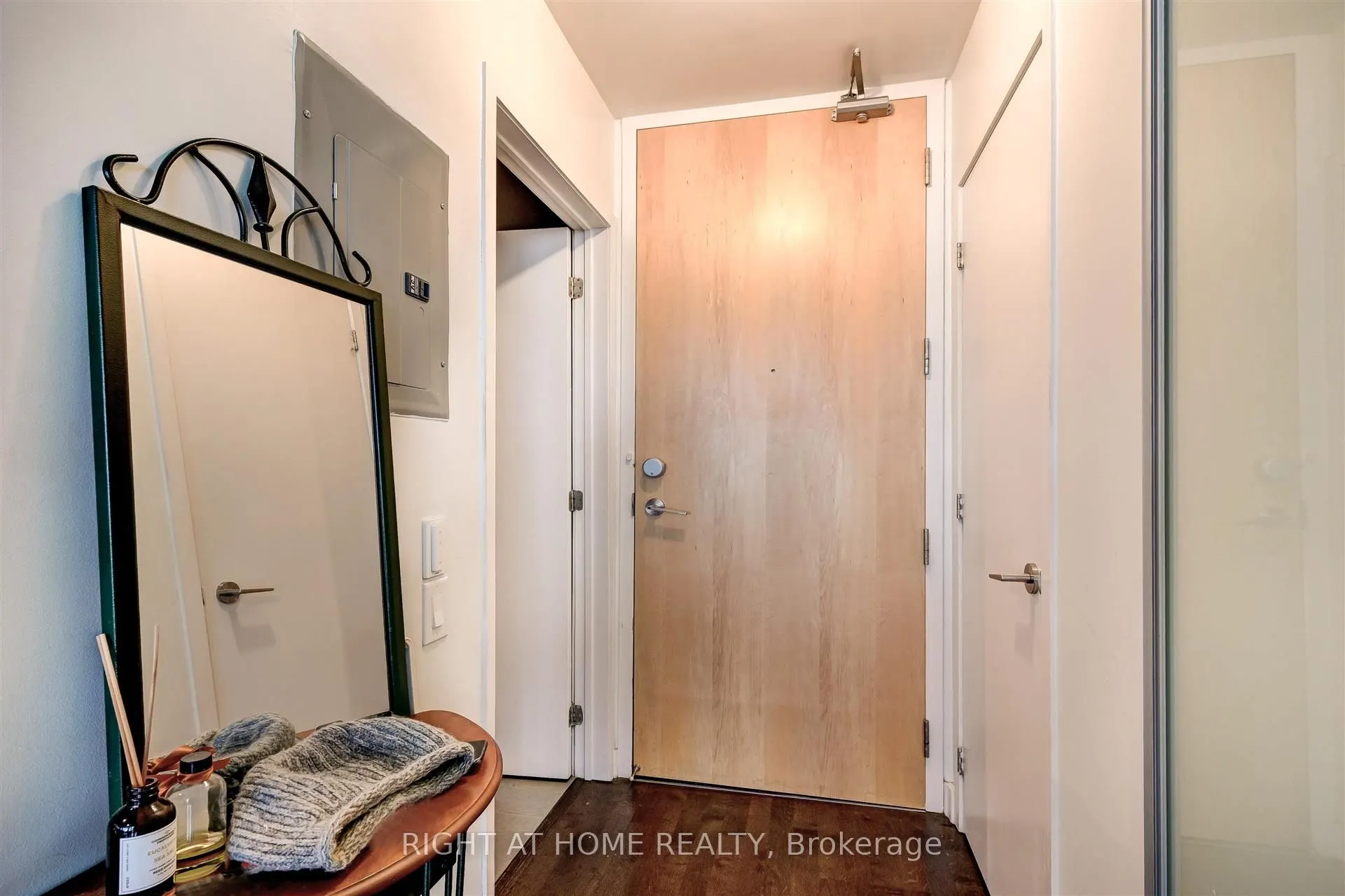 33 Mill Street #1709