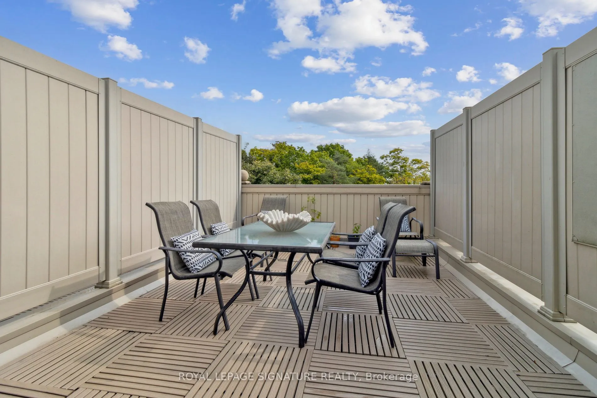 2138 Bayview Avenue #157