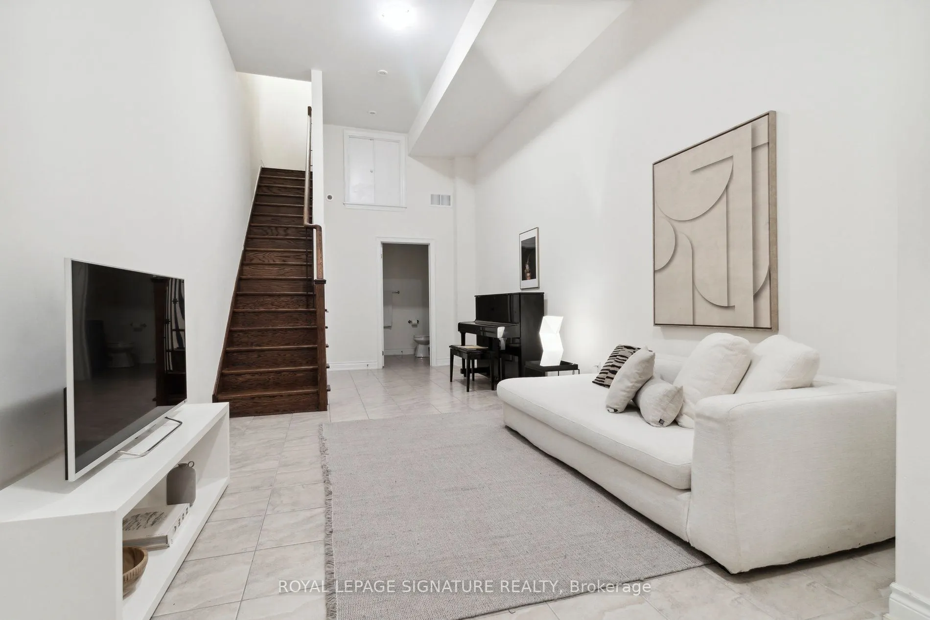 2138 Bayview Avenue #157