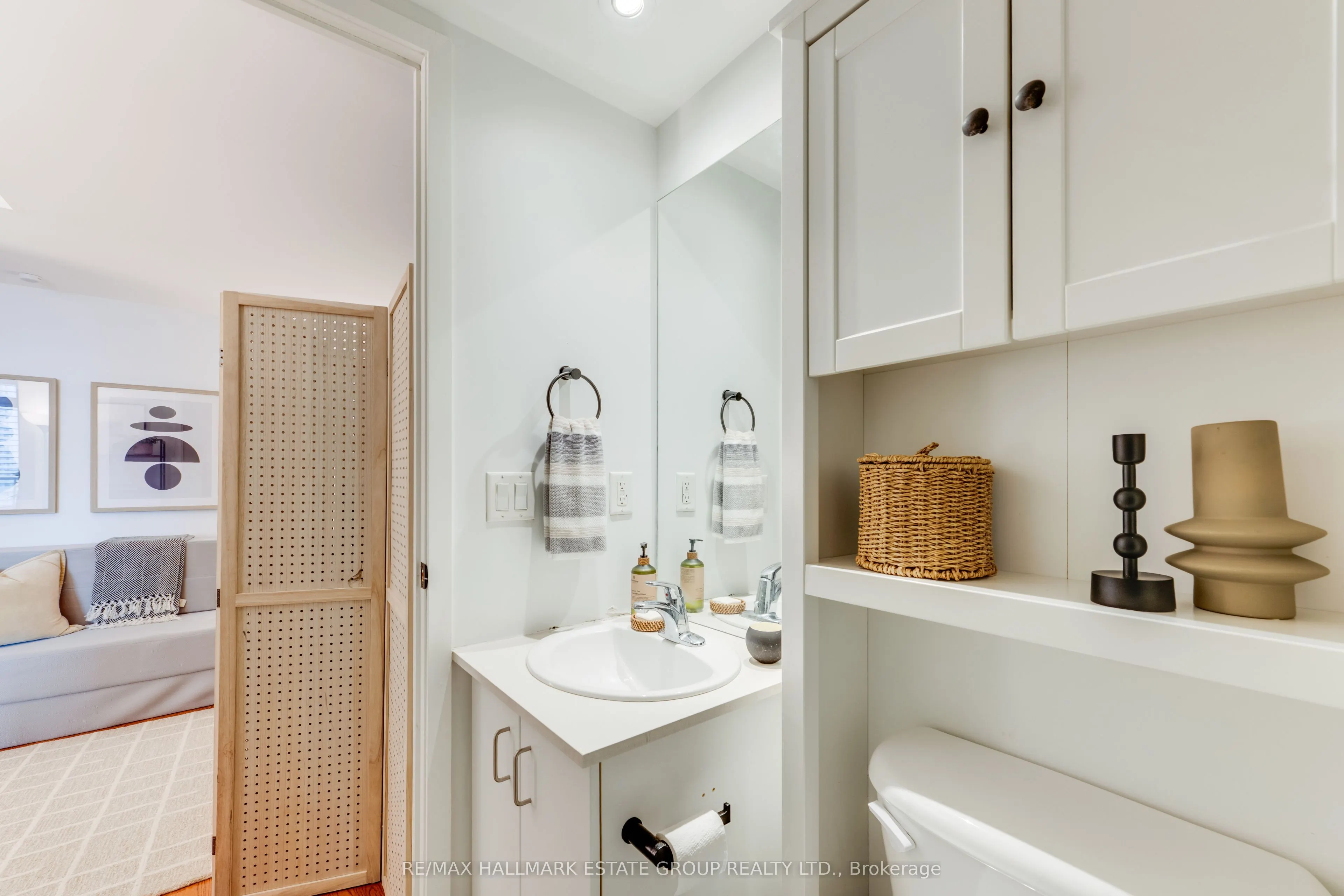 285 Mutual Street #2201