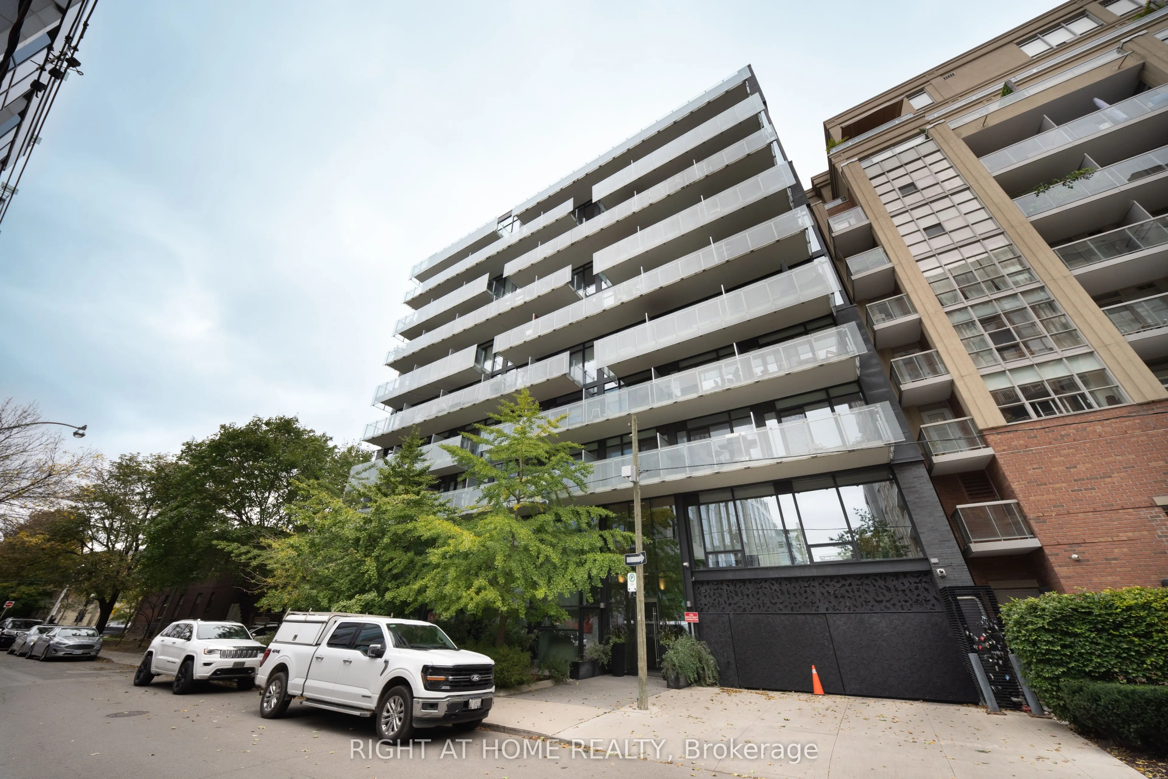 25 Stafford Street #704