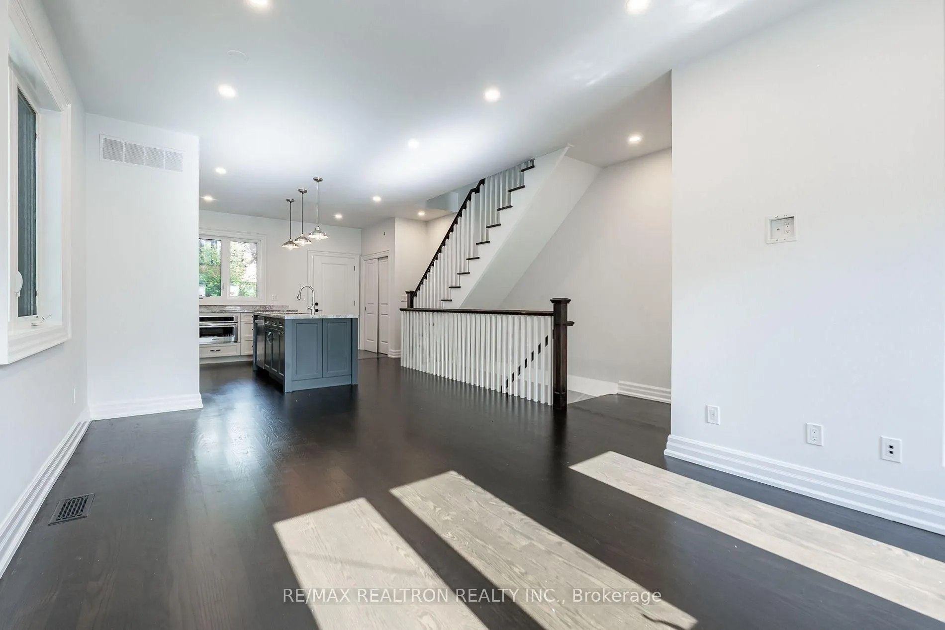 7 Louise Avenue