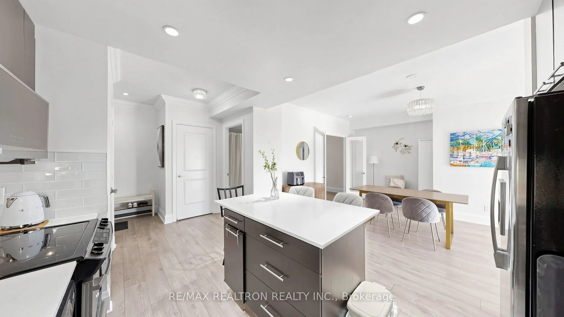 100 Harrison Garden Boulevard #1223