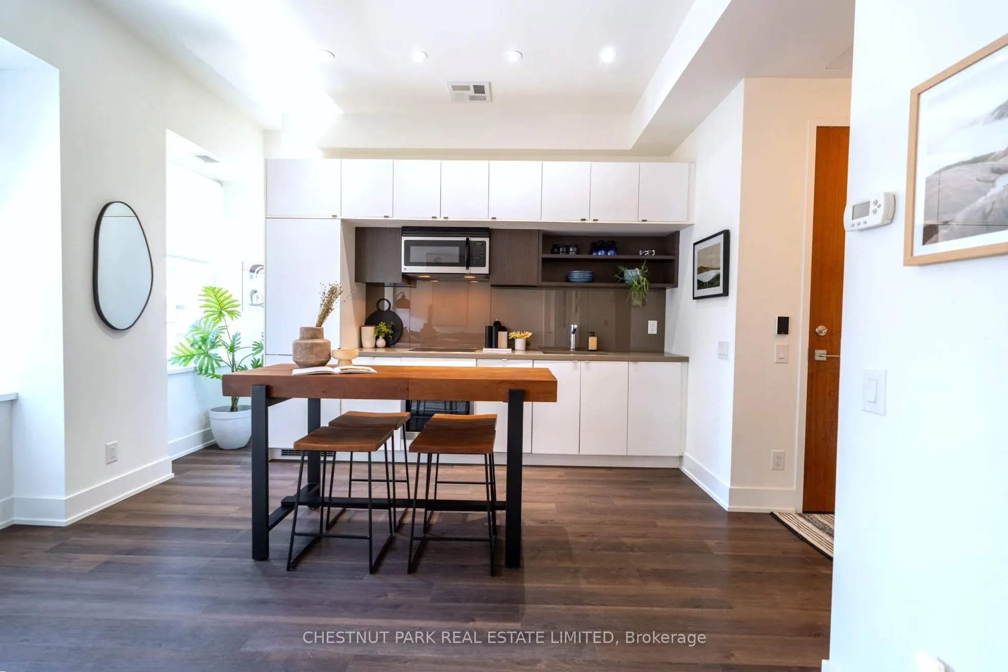 111 St Clair Avenue W #320