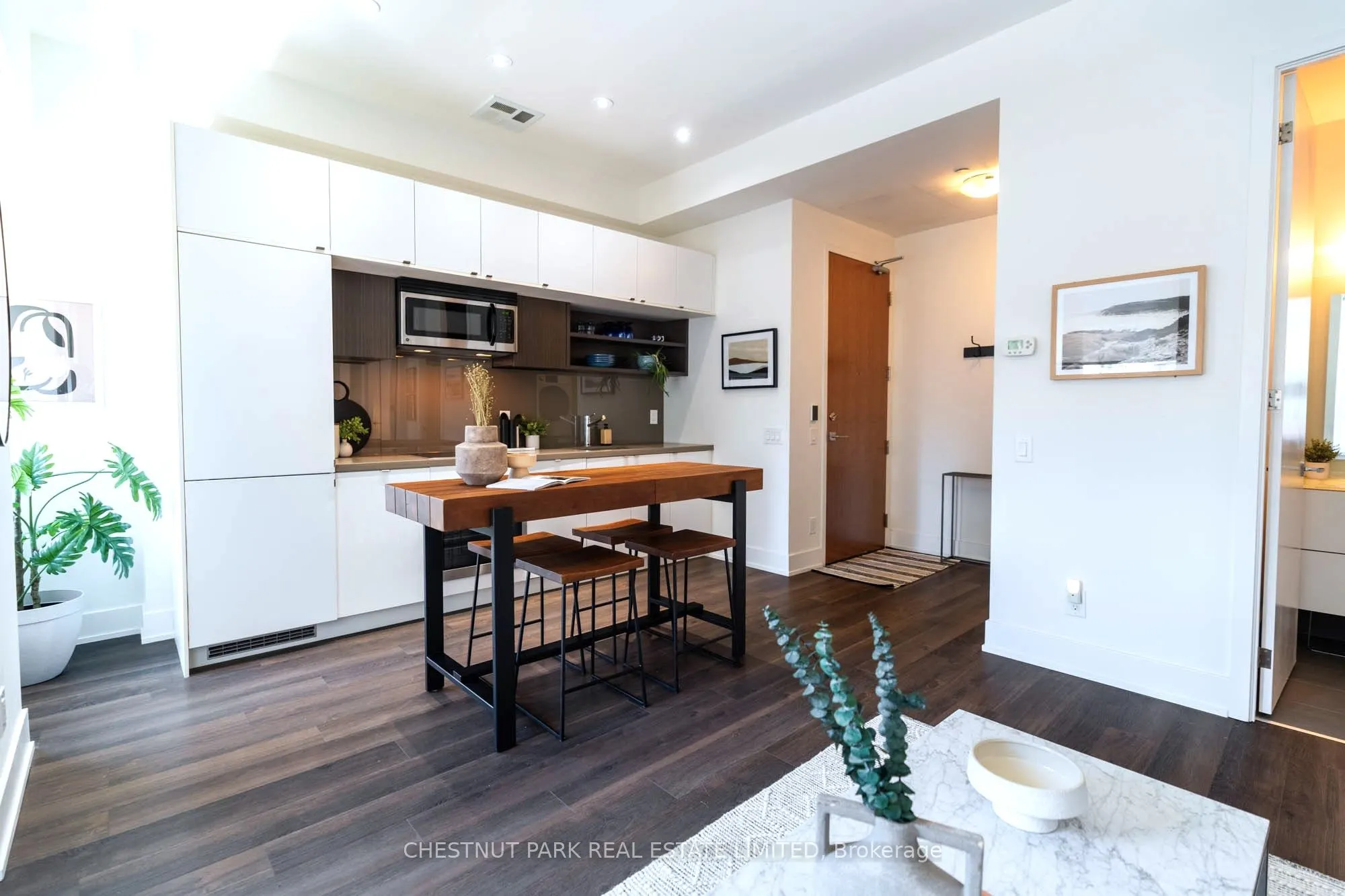 111 St Clair Avenue W #320