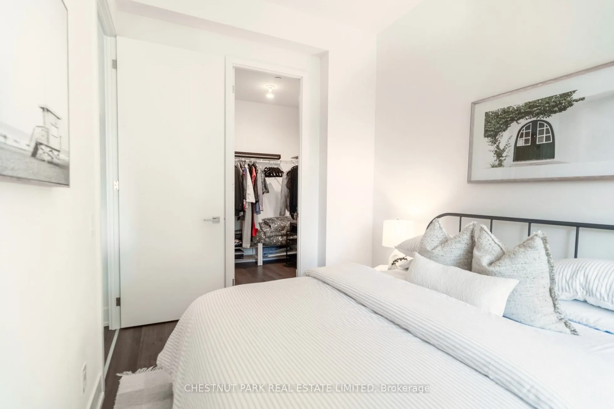 111 St Clair Avenue W #320