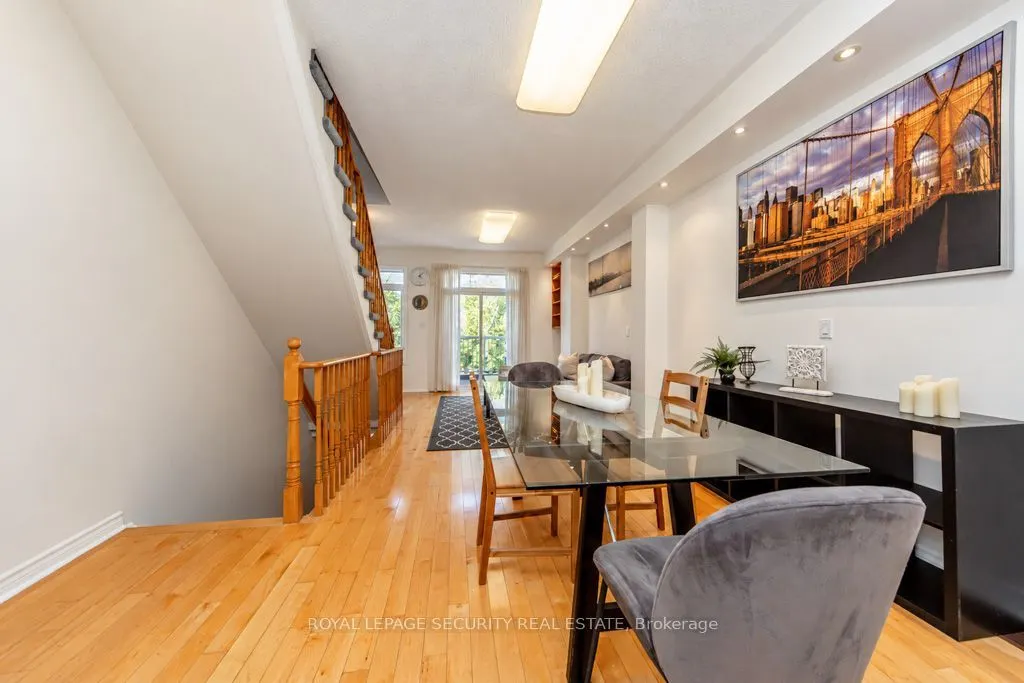 134 A Finch Avenue W
