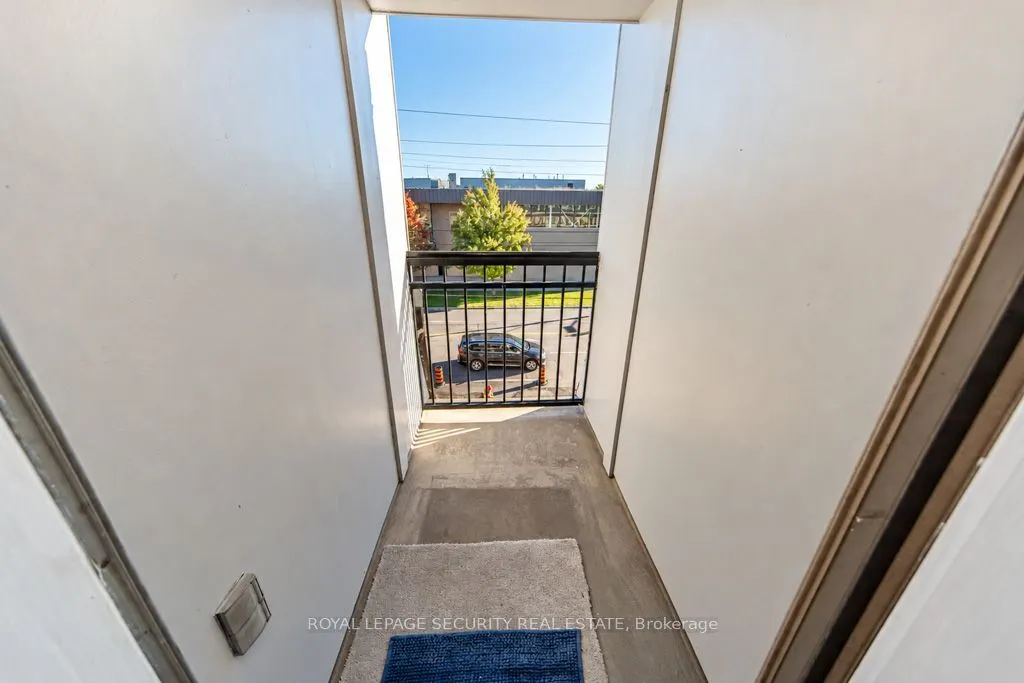 134A Finch Avenue W