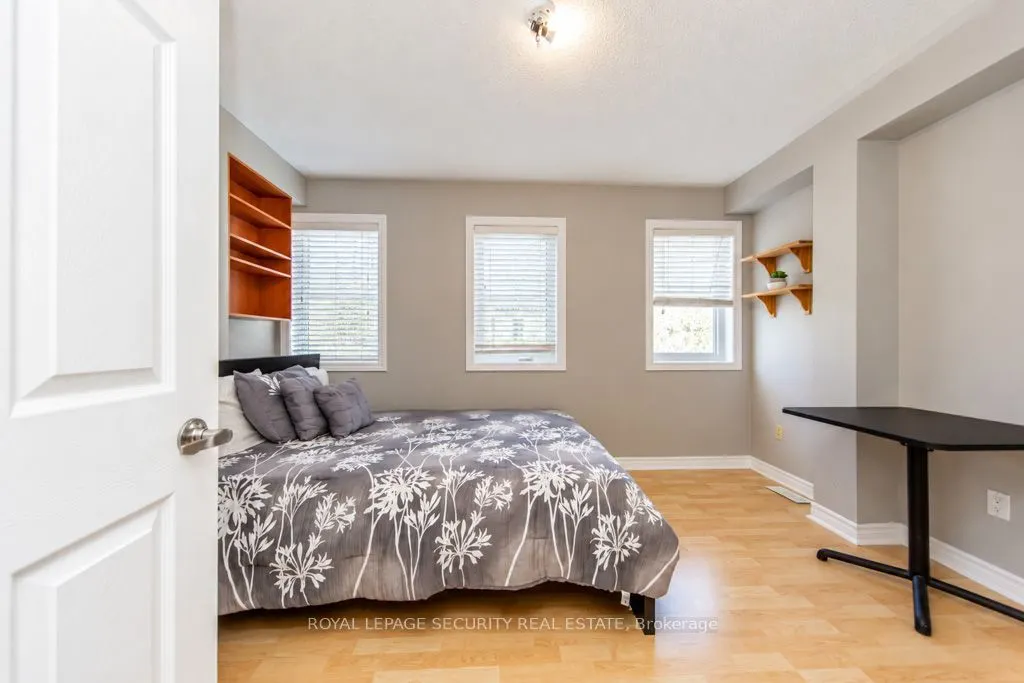 134A Finch Avenue W